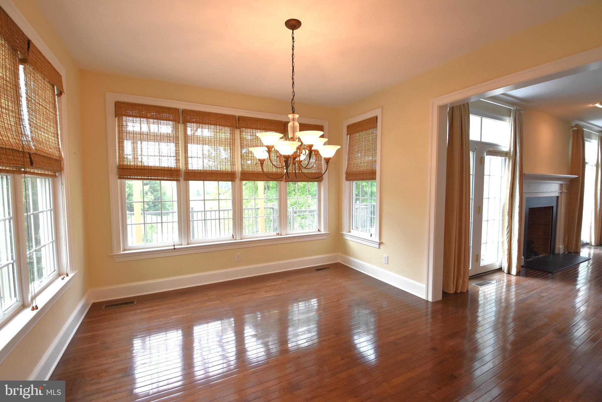 APPLEBROOK - Residential