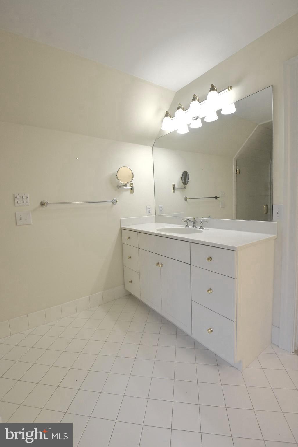 APPLEBROOK - Residential