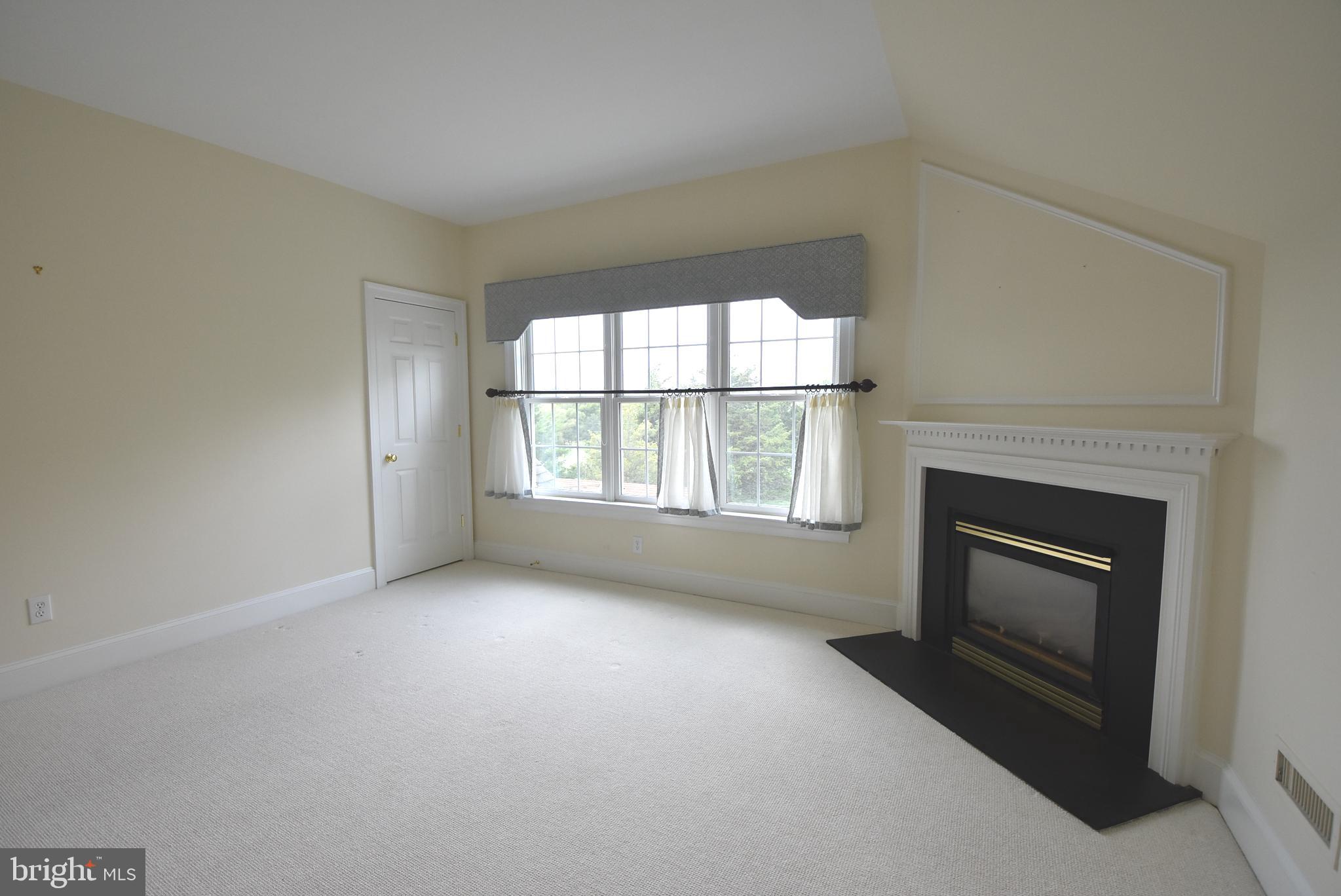 APPLEBROOK - Residential