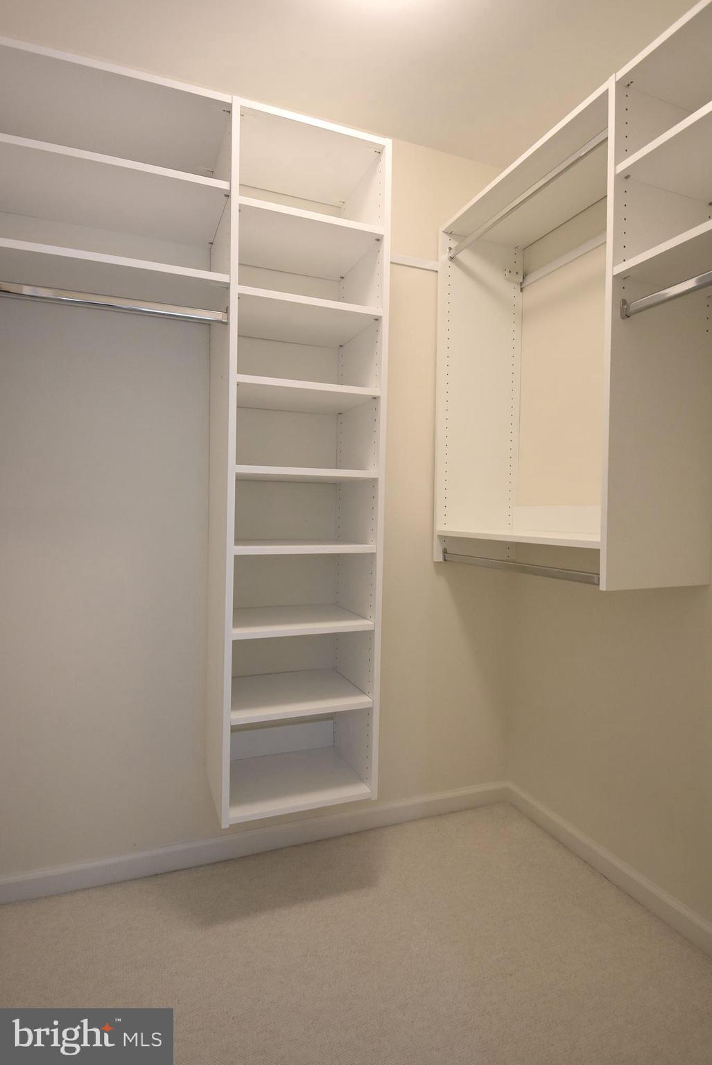 APPLEBROOK - Residential