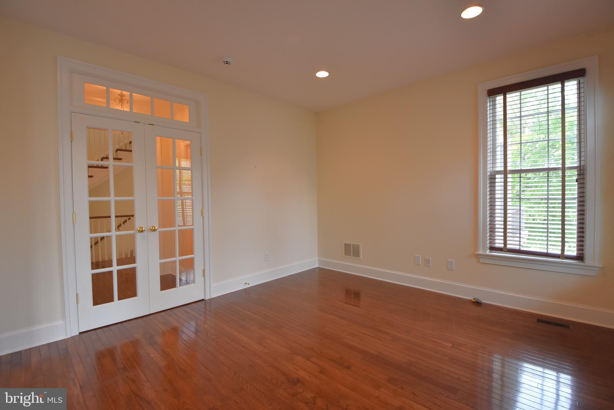 APPLEBROOK - Residential