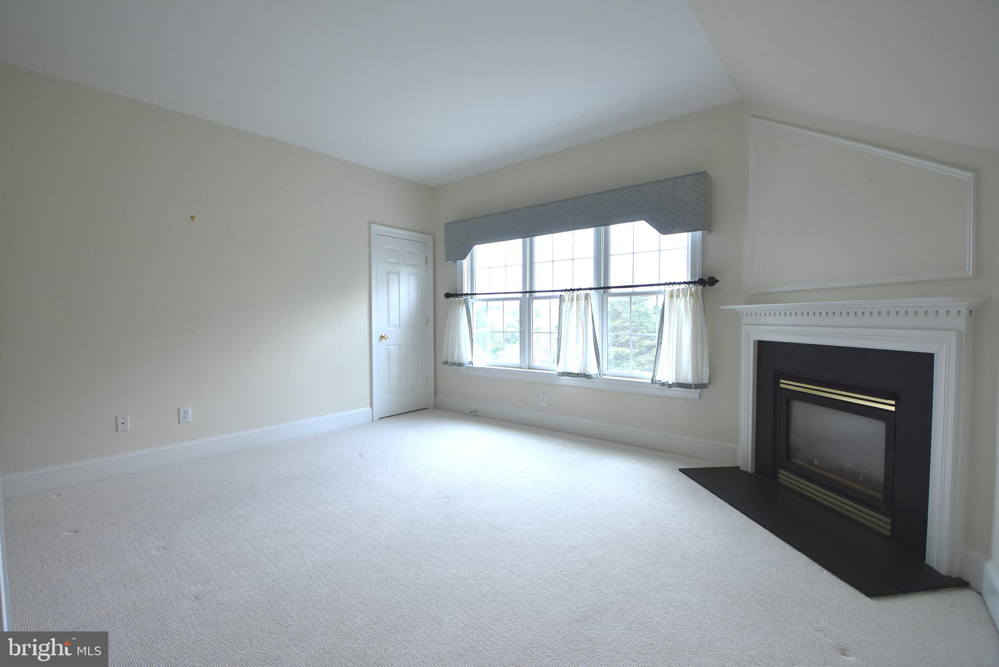 APPLEBROOK - Residential