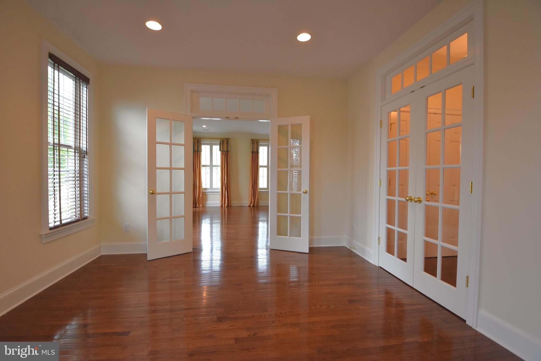 APPLEBROOK - Residential