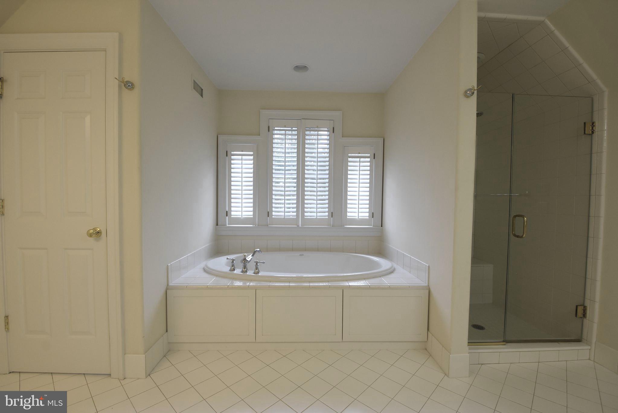 APPLEBROOK - Residential