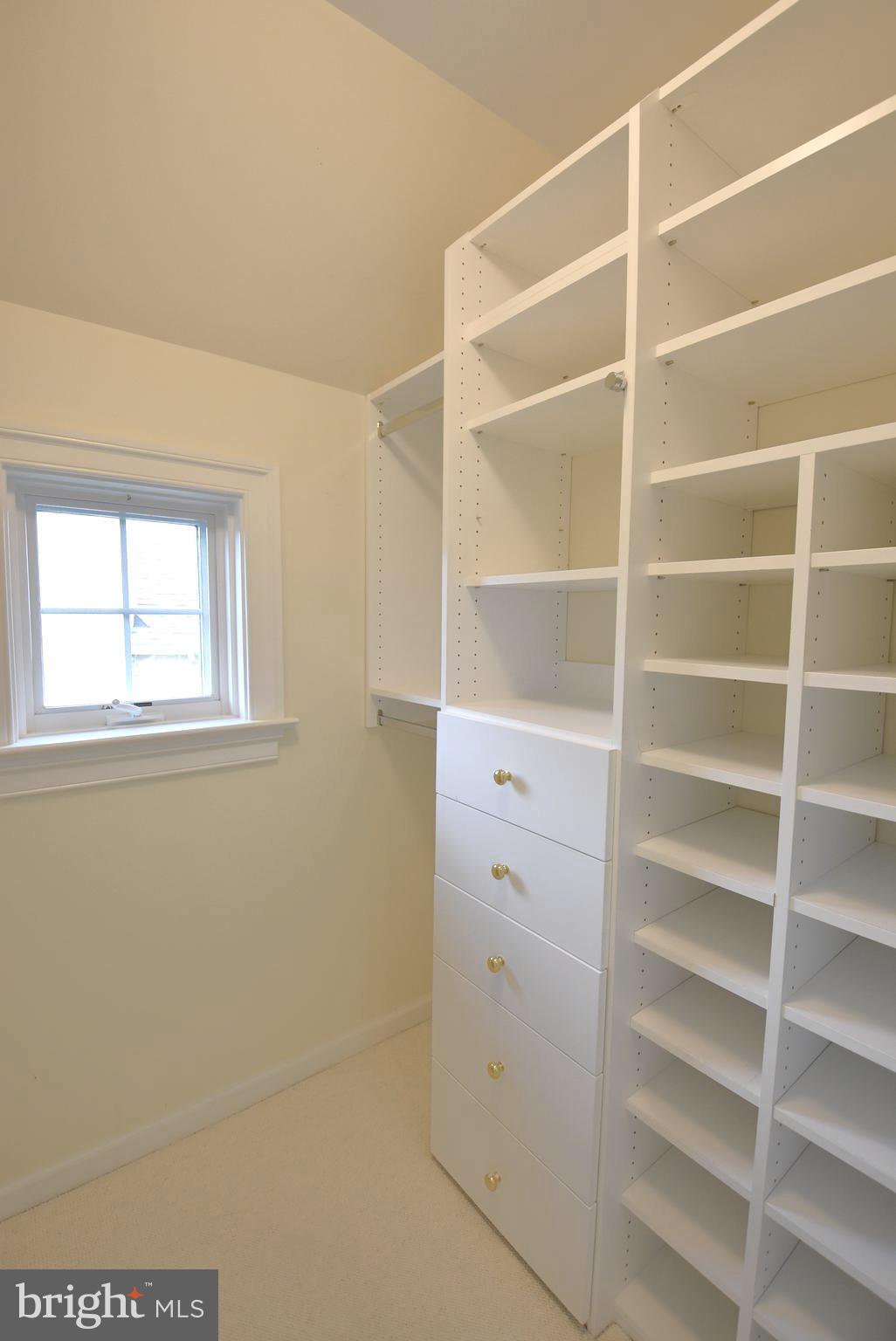 APPLEBROOK - Residential