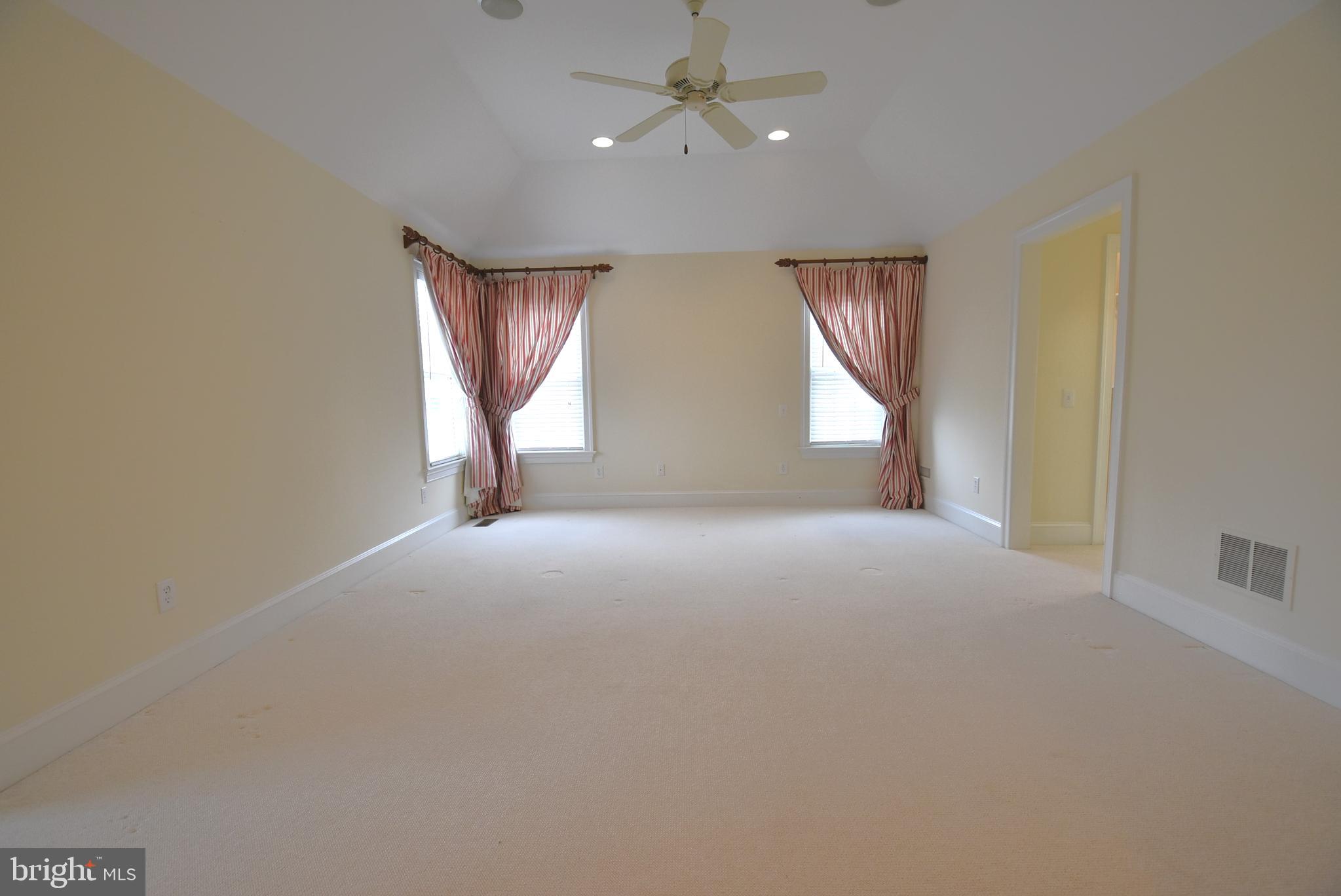 APPLEBROOK - Residential