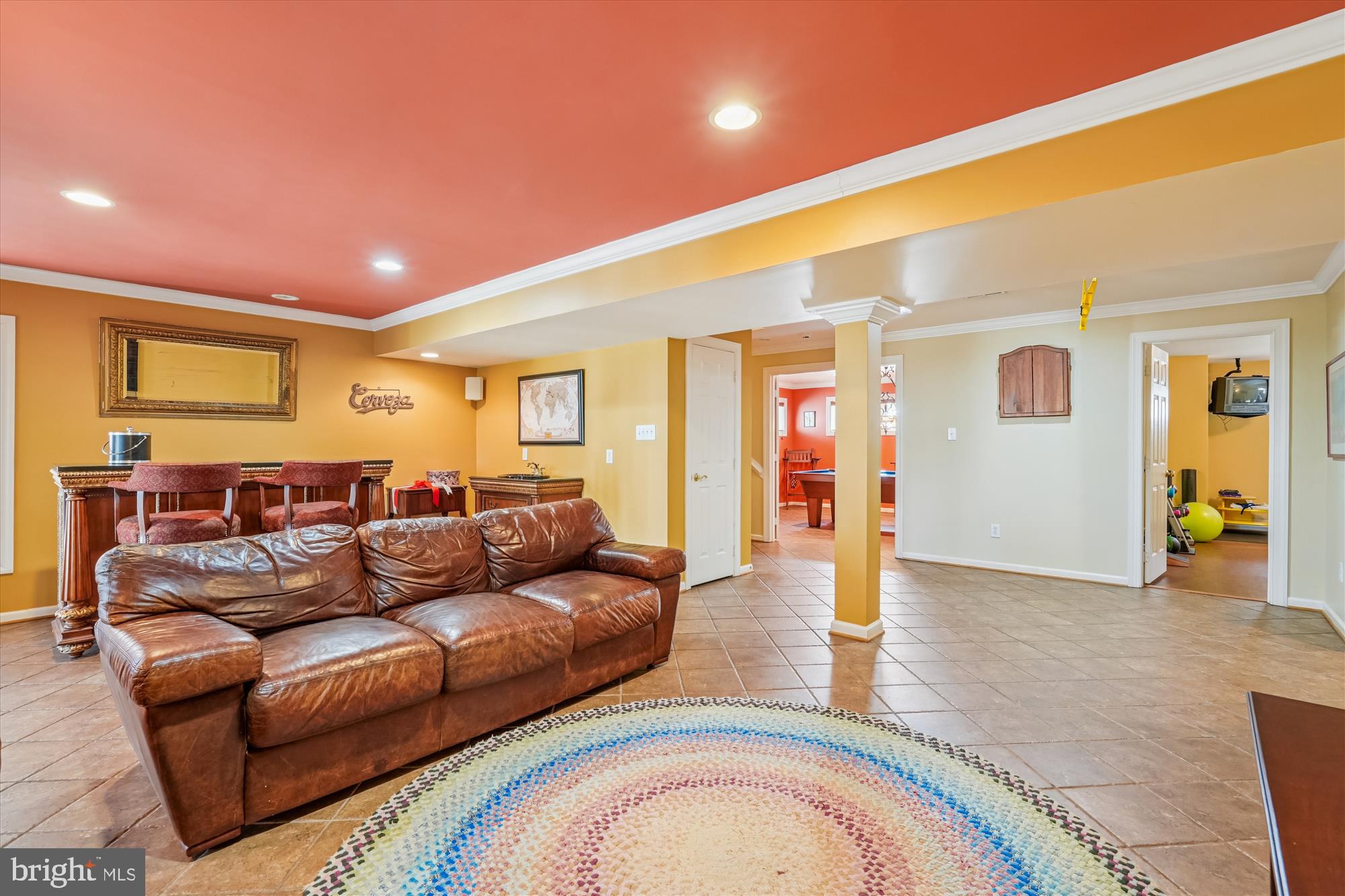 KENTLANDS - Residential