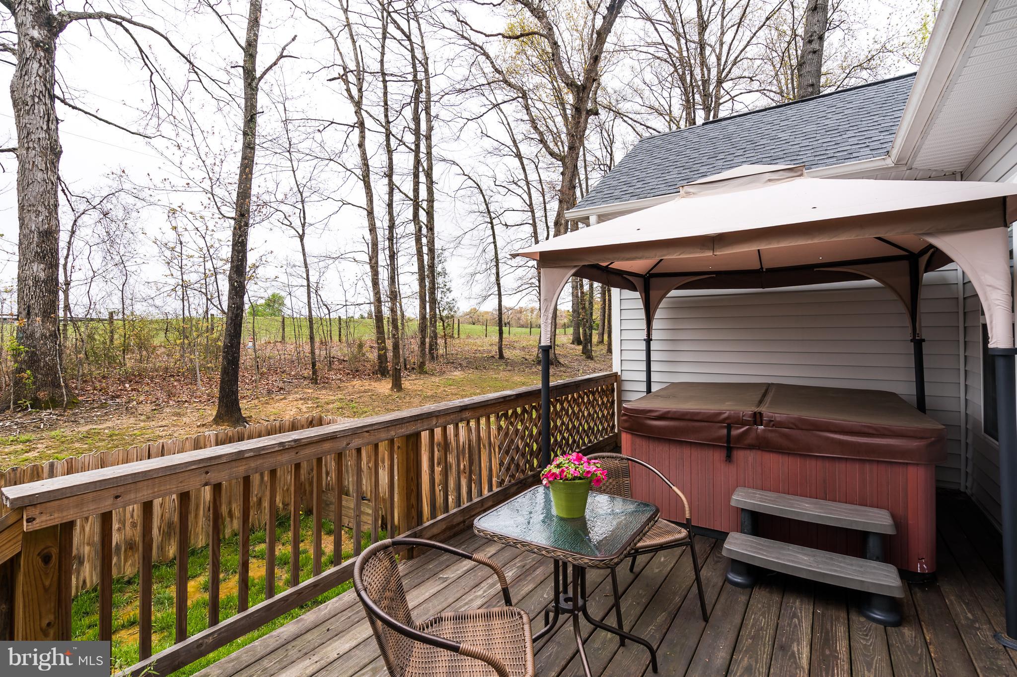 LAKE OF THE WOODS - Residential