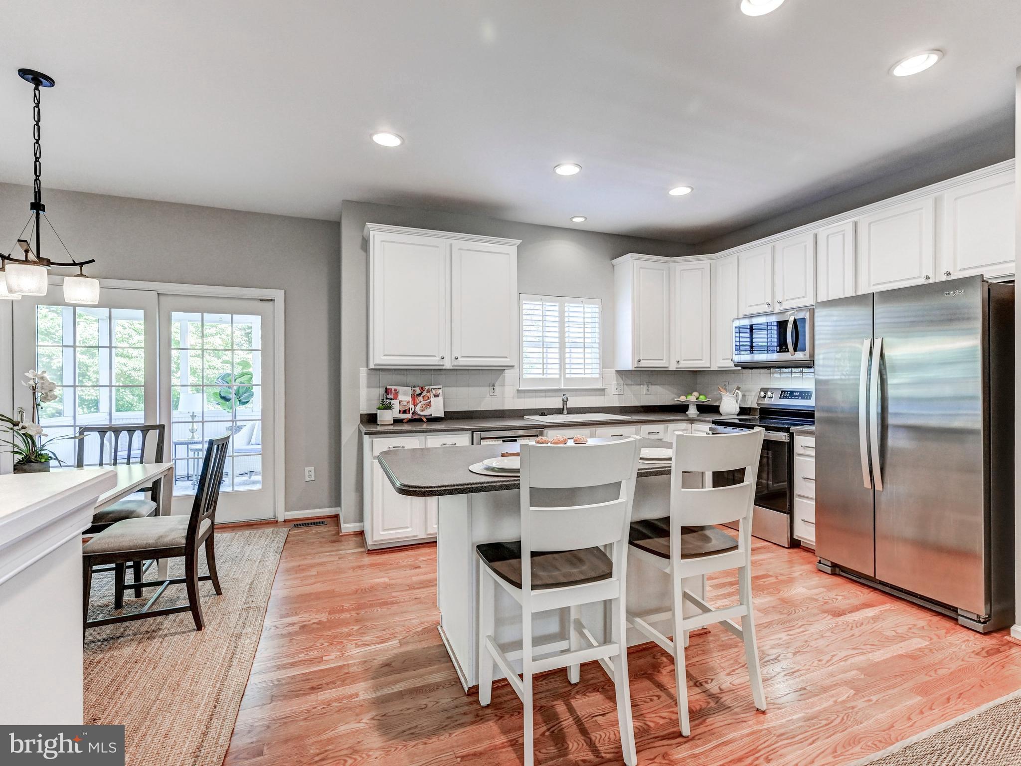 VILLAGE OF RIVER HILL - Residential
