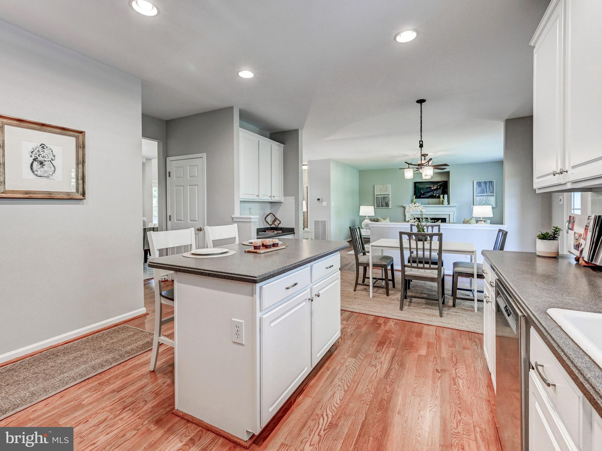 VILLAGE OF RIVER HILL - Residential