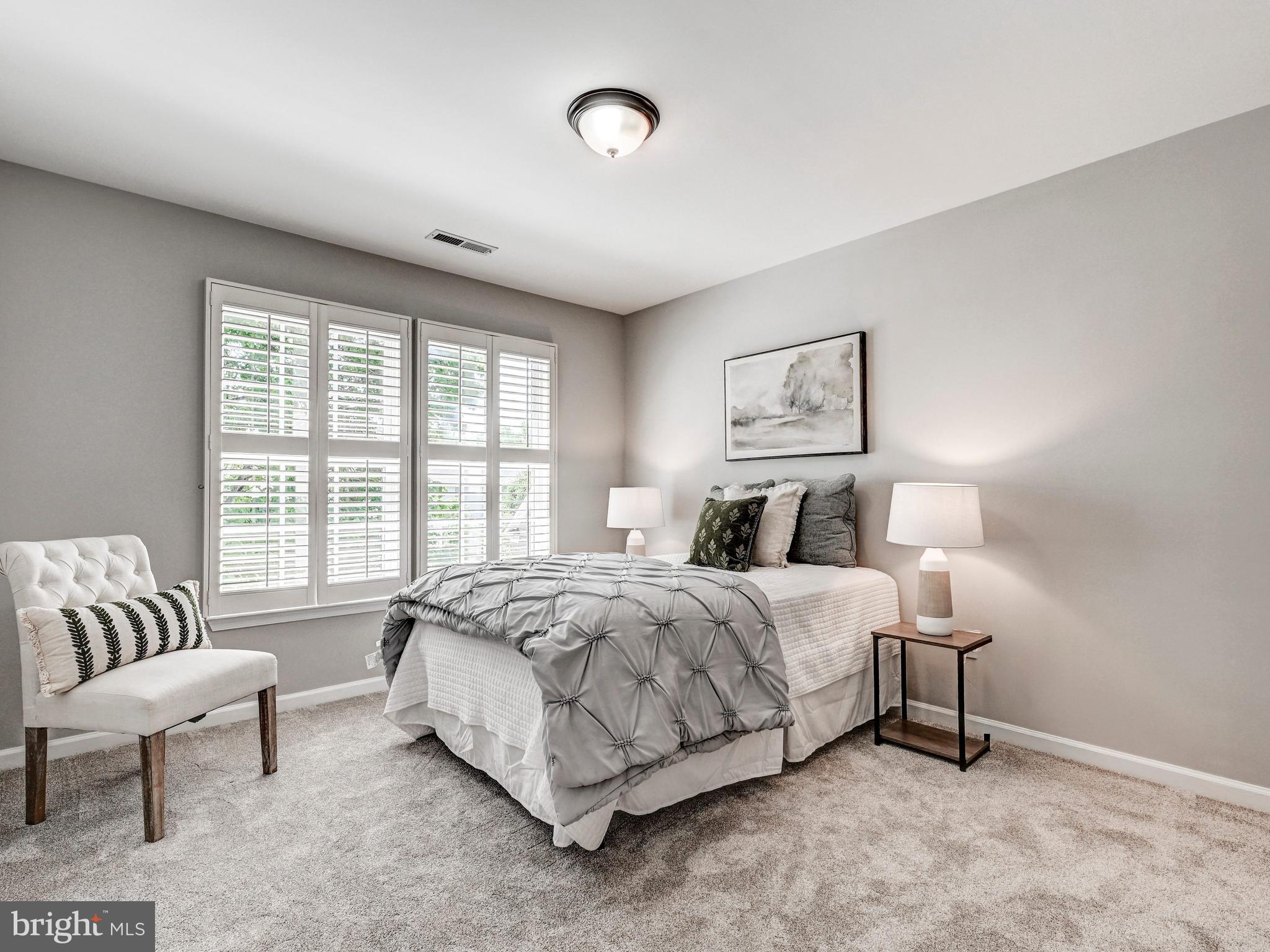 VILLAGE OF RIVER HILL - Residential