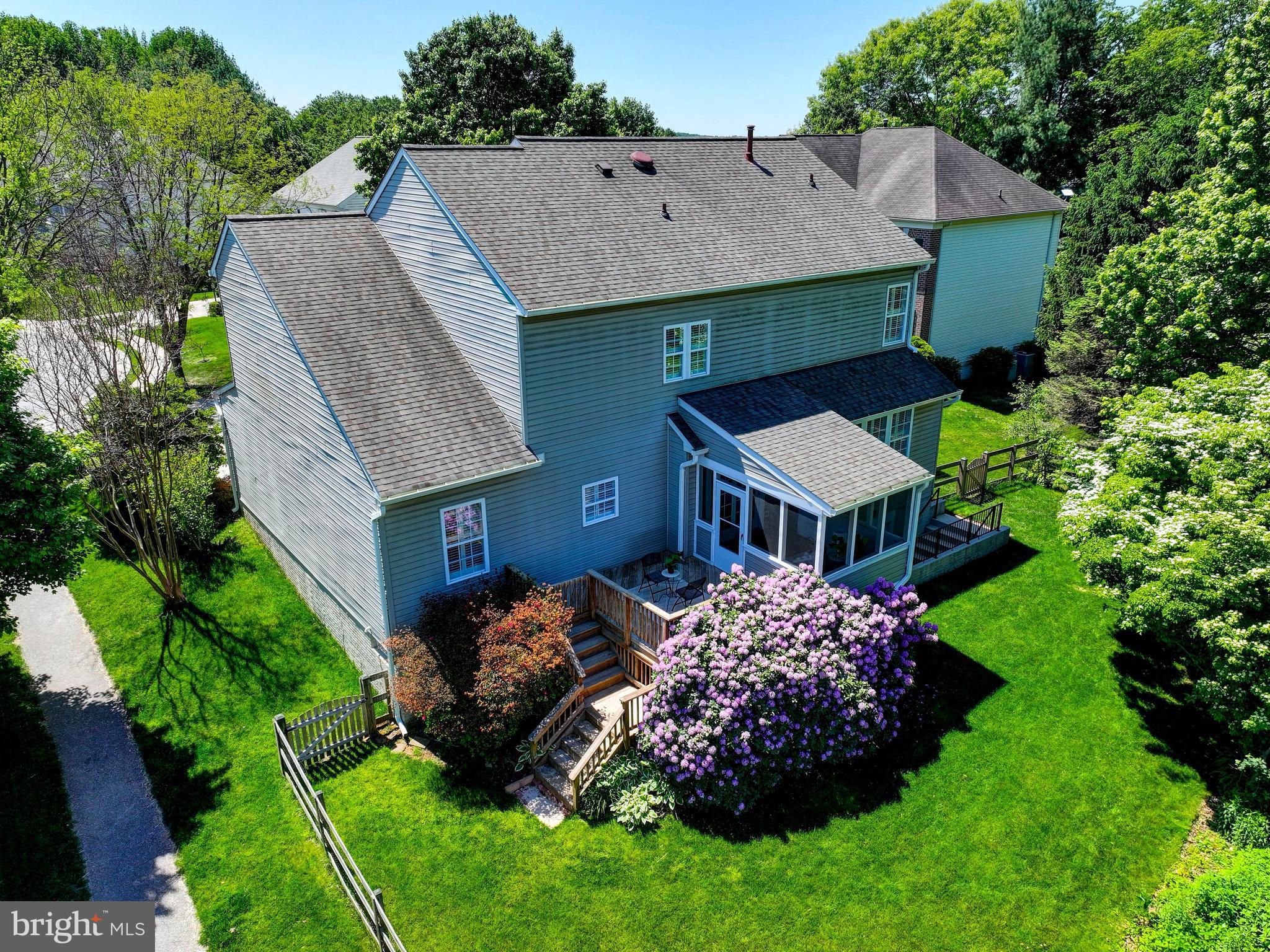 VILLAGE OF RIVER HILL - Residential