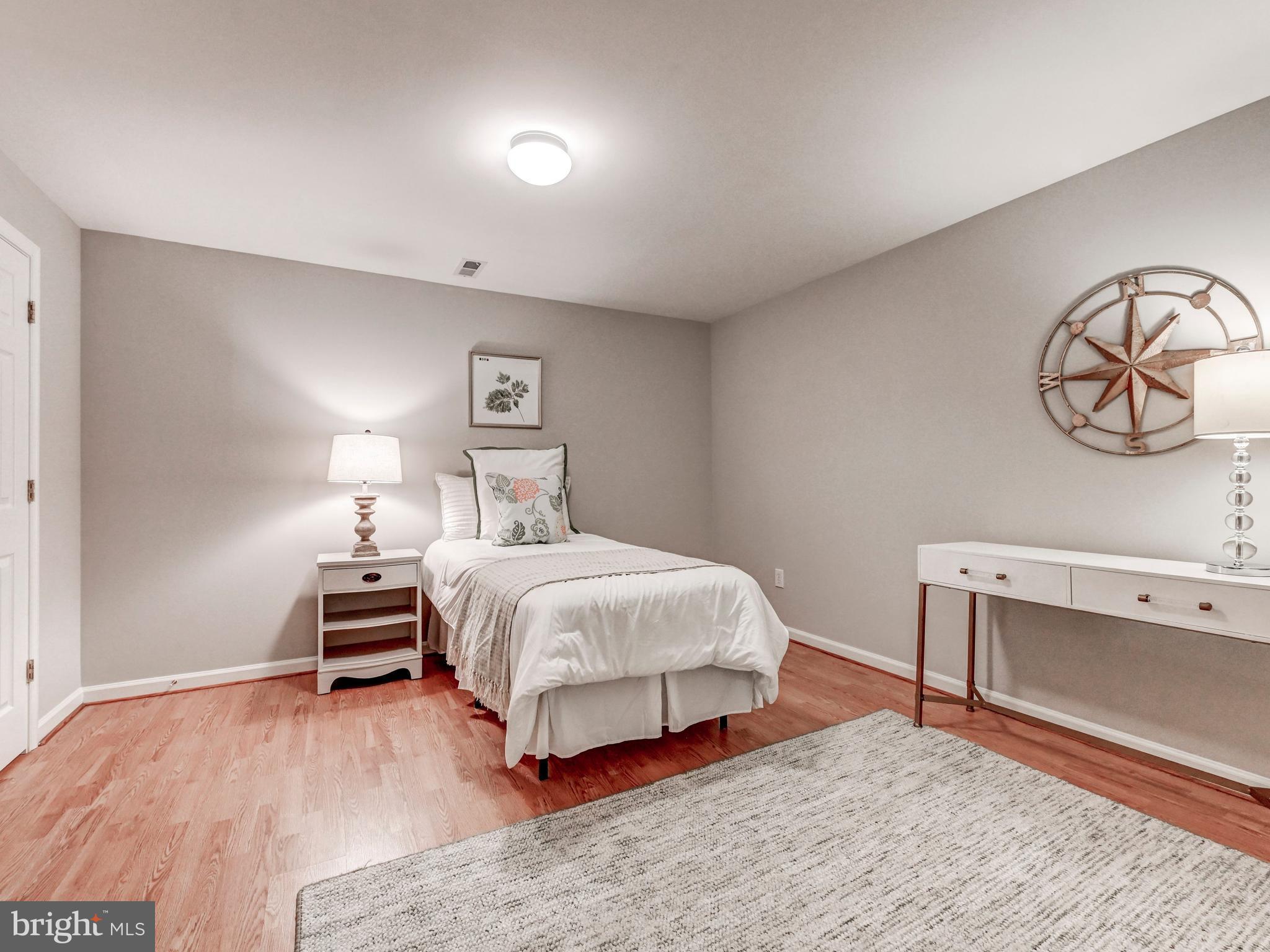 VILLAGE OF RIVER HILL - Residential