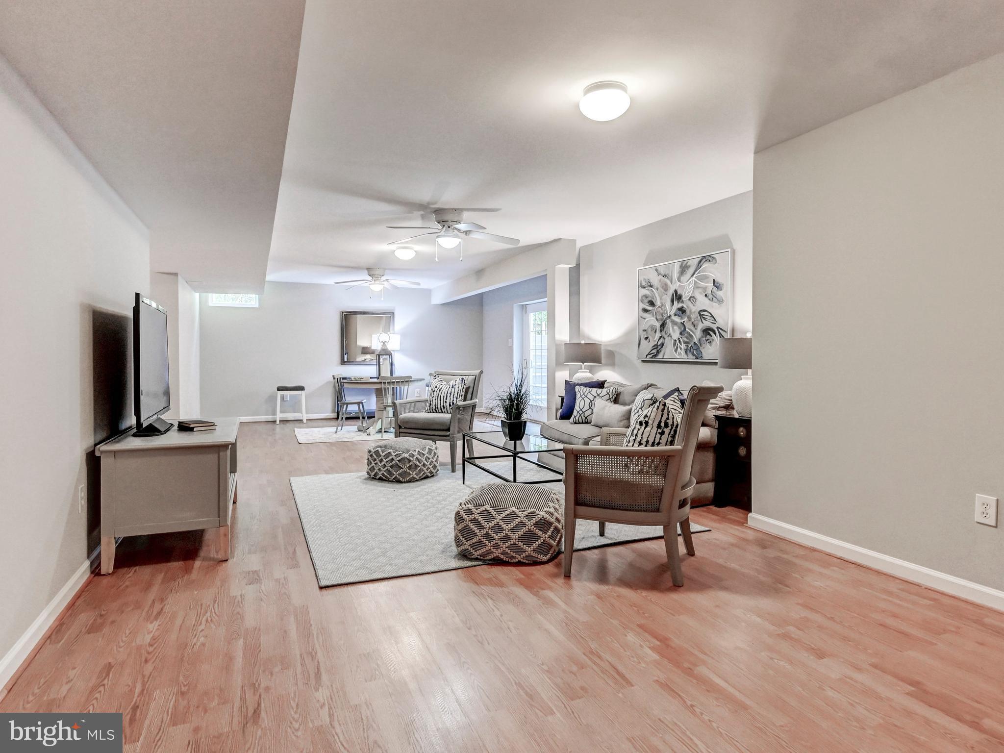 VILLAGE OF RIVER HILL - Residential