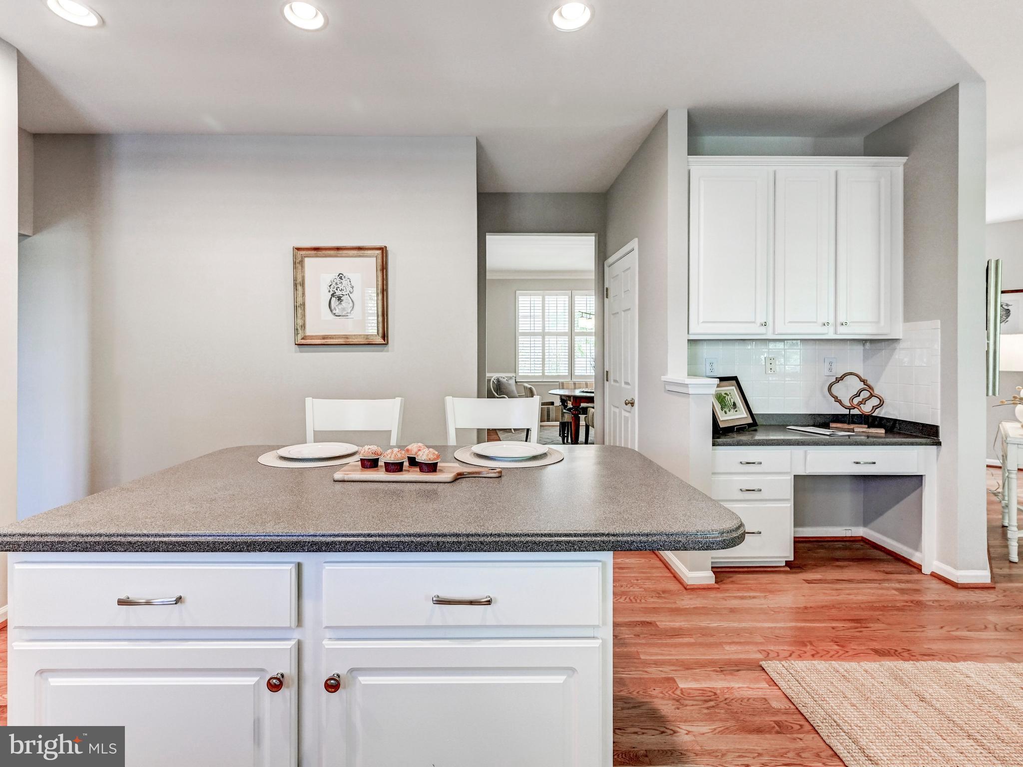 VILLAGE OF RIVER HILL - Residential