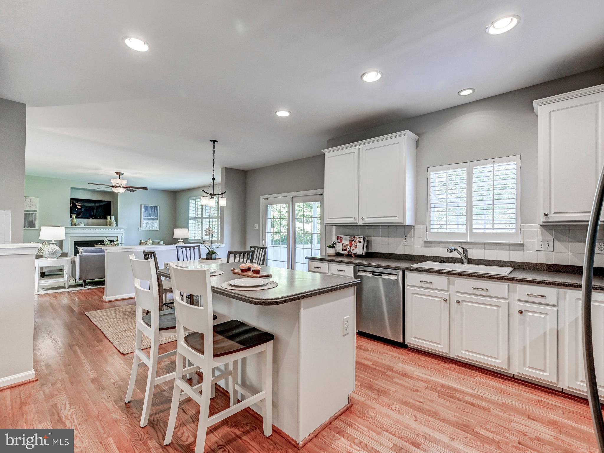 VILLAGE OF RIVER HILL - Residential