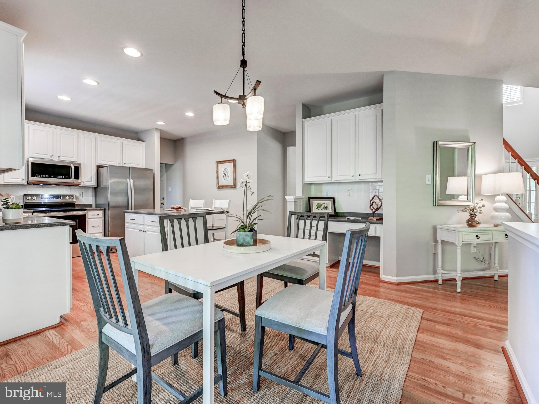 VILLAGE OF RIVER HILL - Residential