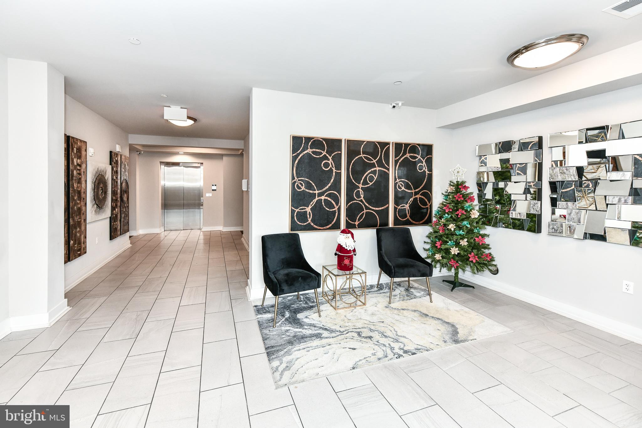 DEL RAY PLACE - Residential Lease