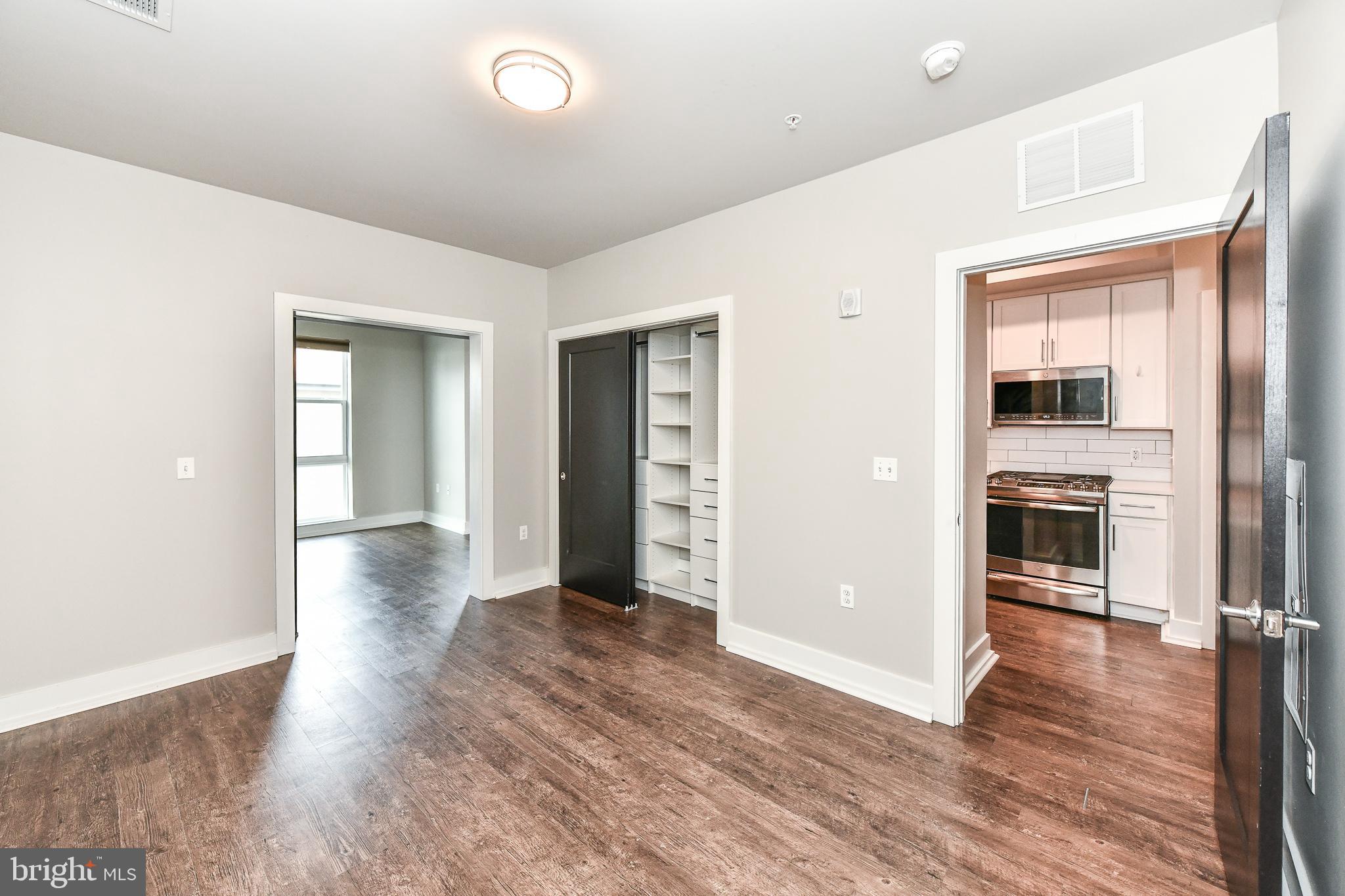 DEL RAY PLACE - Residential Lease