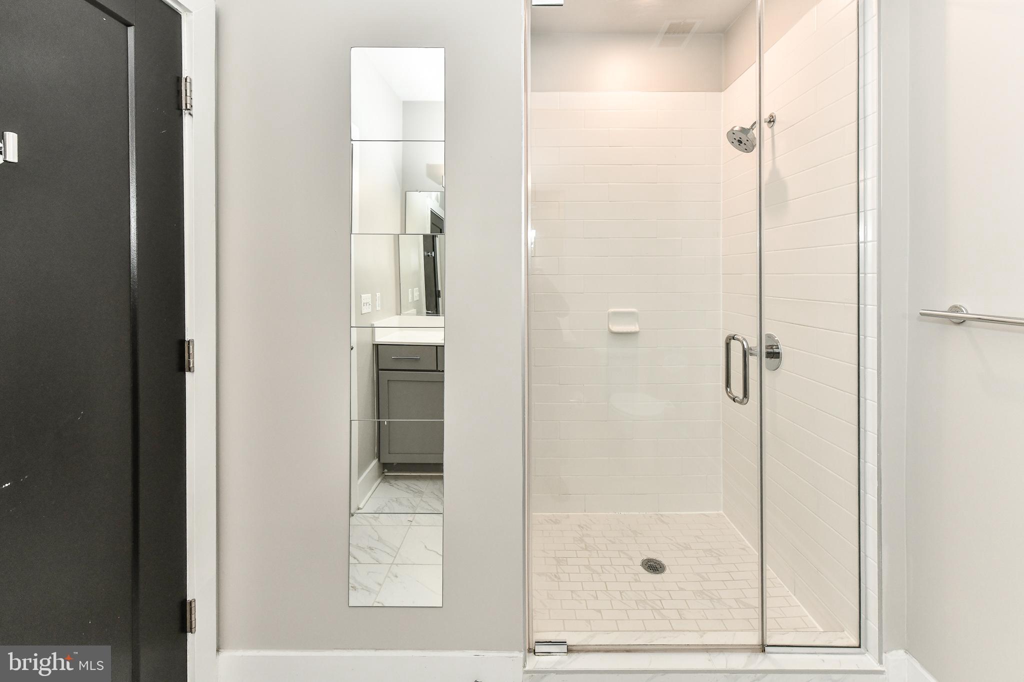 DEL RAY PLACE - Residential Lease