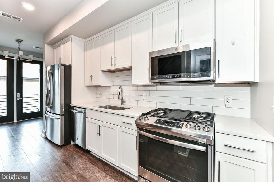 Gorgeous  light & bright 1BR, 1BA in sought-after Charming Del Ray*Neutral paint tones, beautiful wide plank hardwood floors & lots of natural light throughout*Kitchen is beautiful & sleek with top of line stainless steel appliances, Quartz counters, complimentary subway tile backsplash & ample white cabinetry*Dining area off kitchen with doors leading to private balcony*Spacious living room with sliding door leading to bedroom with custom built-in closet & ensuite bathroom featuring Quartz vanity, tiled floors & frameless shower*Gas, Water, Trash & 1 parking spot included in rent*Along Mount Vernon Avenue you’ll find many locally owned restaurants, cafés, specialty shops & a farmers' market*Close to Metro, Reagan Airport, Capitol Hill, Amazon HQ2, Potomac Yard & so much more! Walk across the street to the 10A bus stop & has a direct line to the Pentagon*Just a short walk or bike ride to Braddock Metro*

*Available for lease 12.06.22*