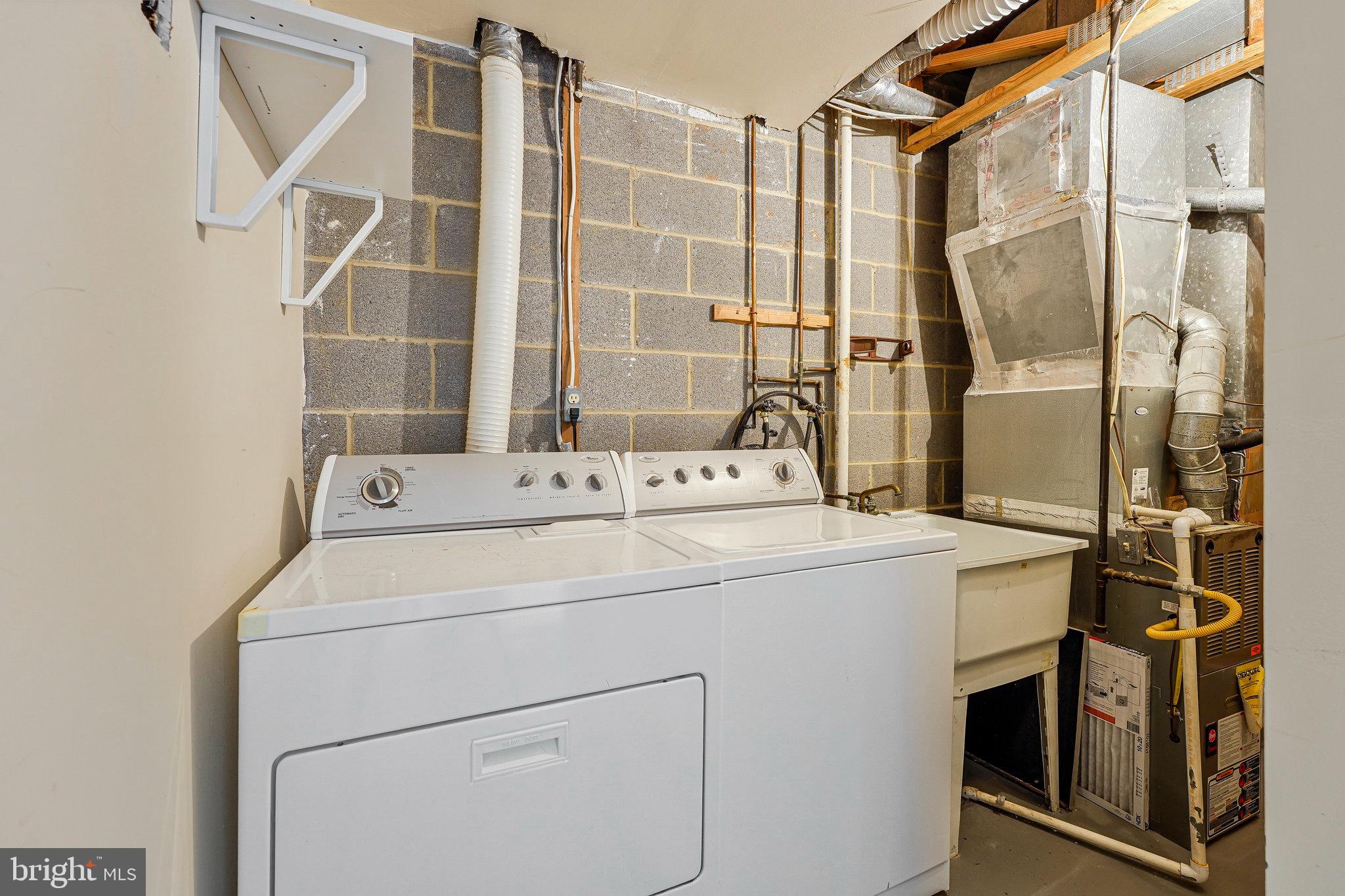 NEWGATE - Residential Lease