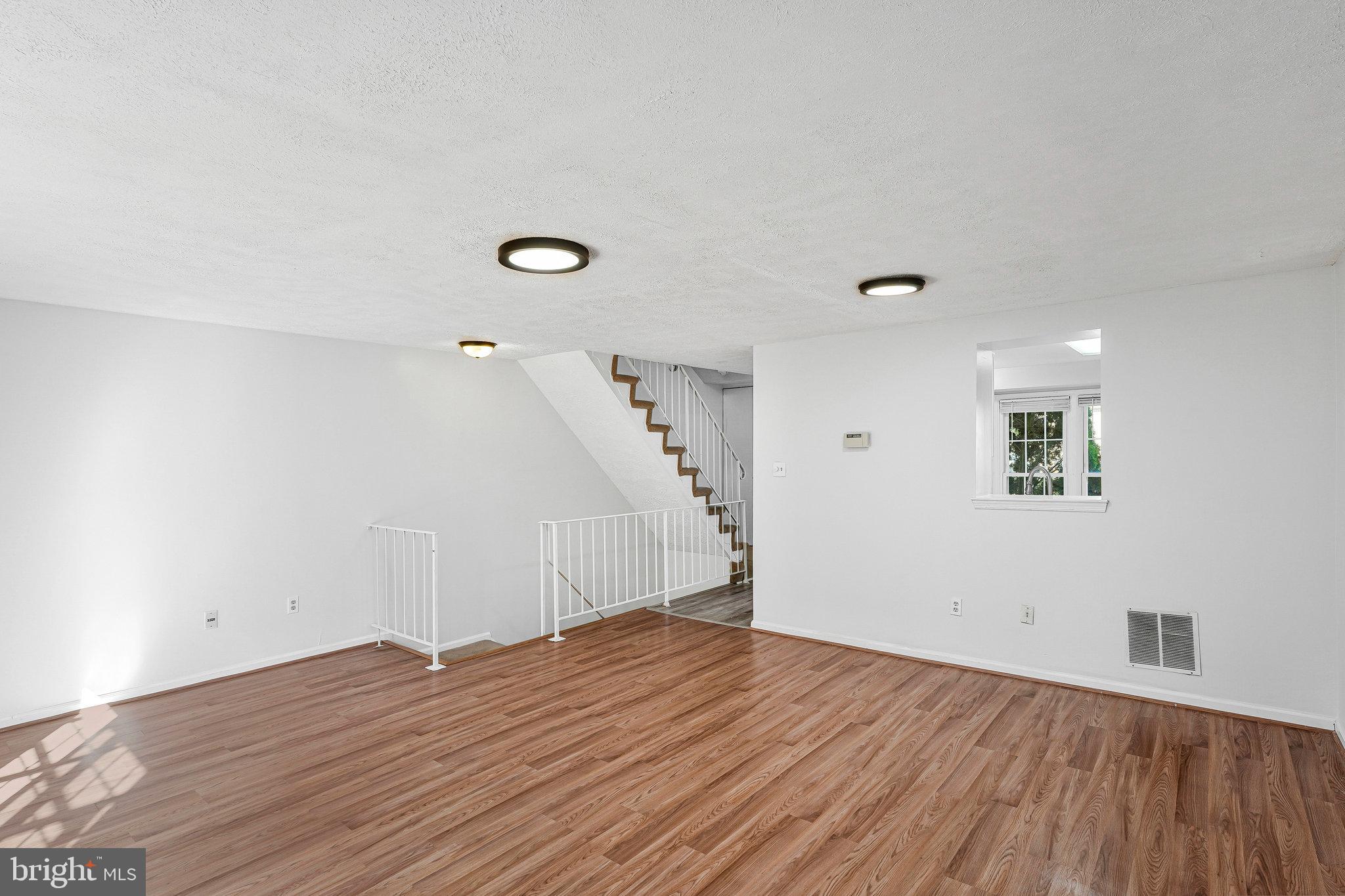 NEWGATE - Residential Lease