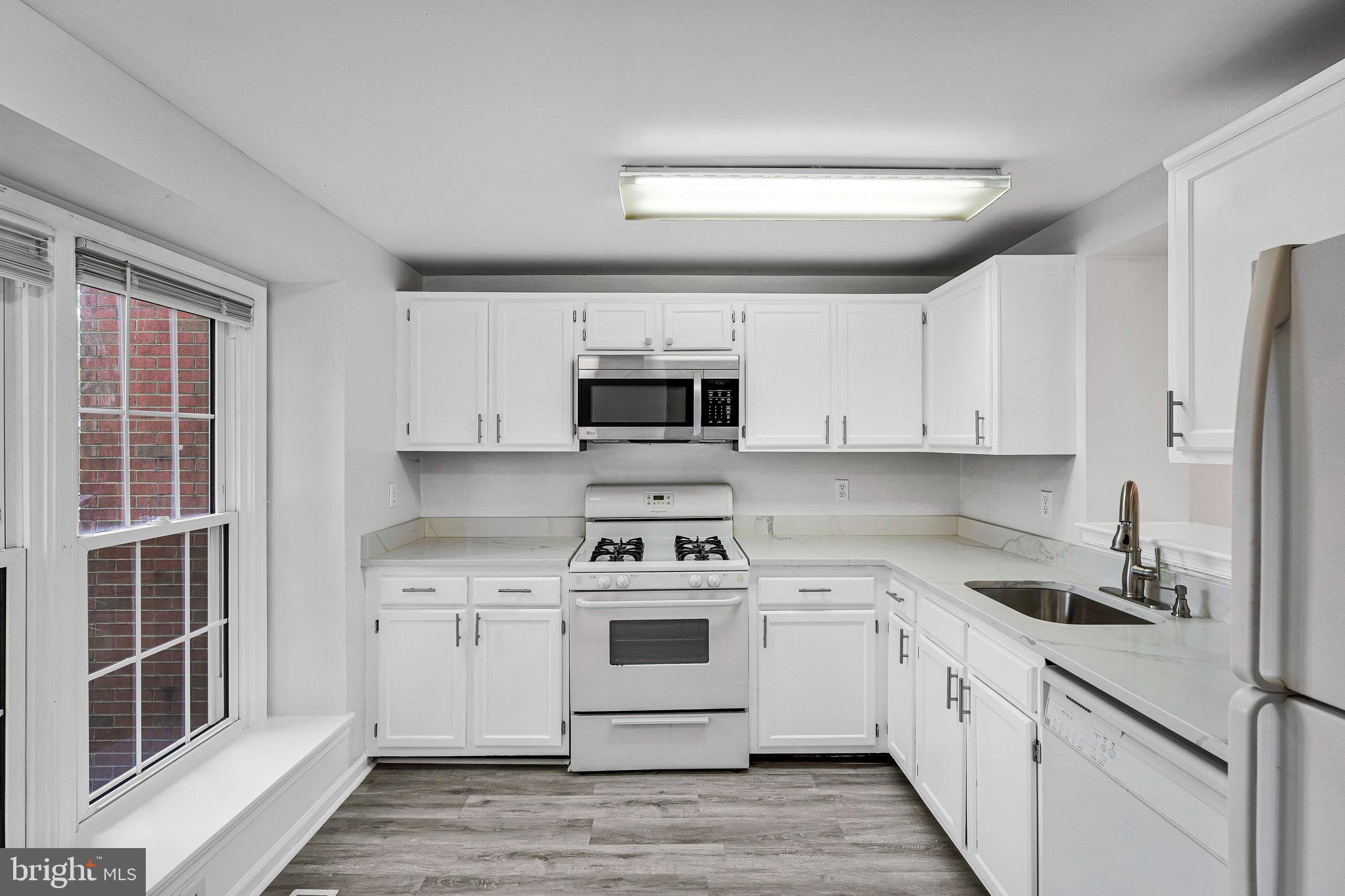 NEWGATE - Residential Lease