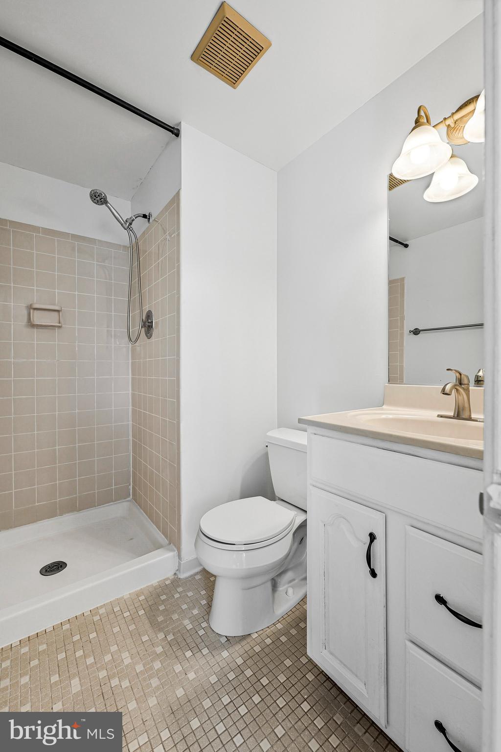 NEWGATE - Residential Lease