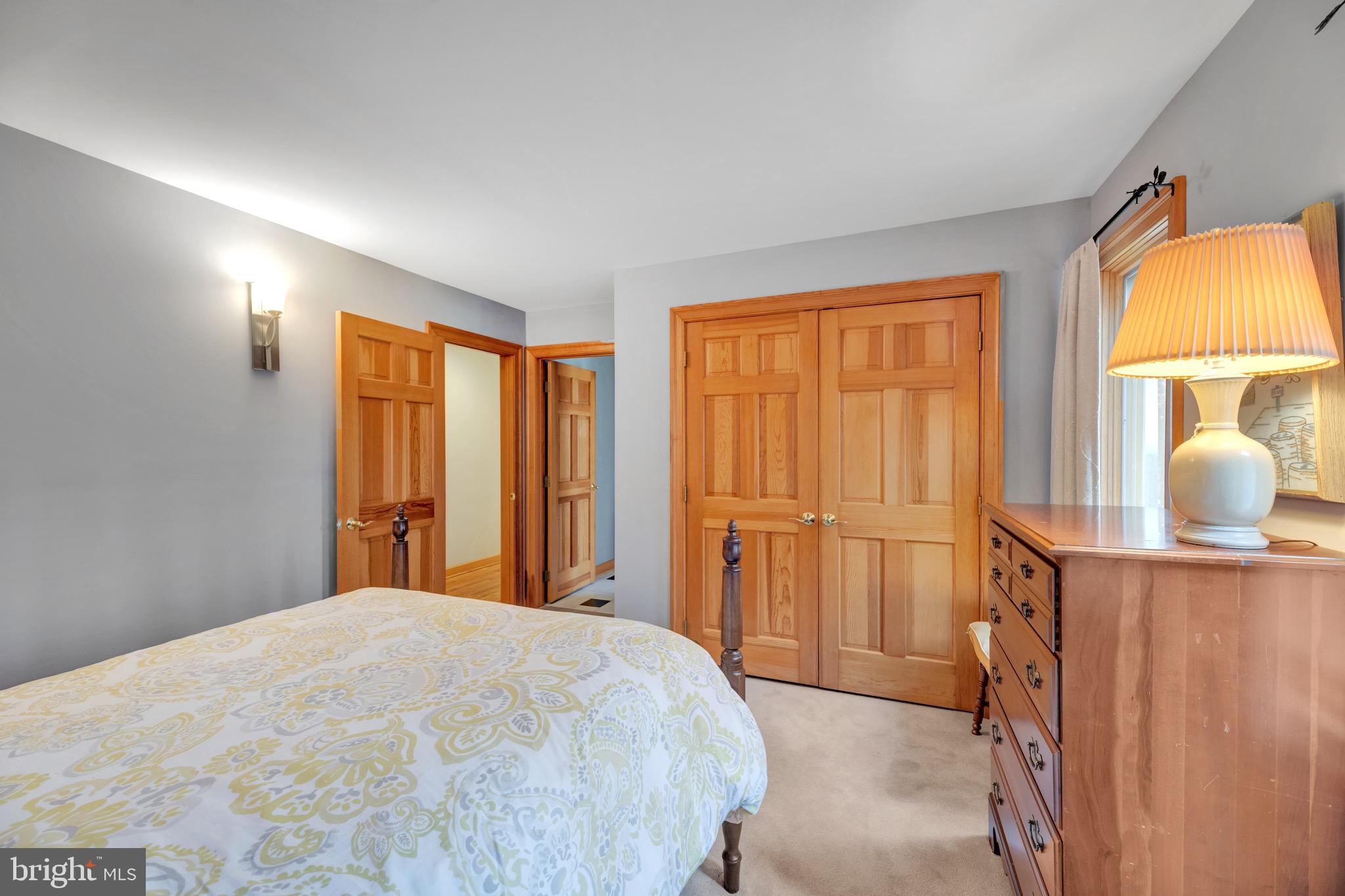 TRIADELPHIA WOODS - Residential