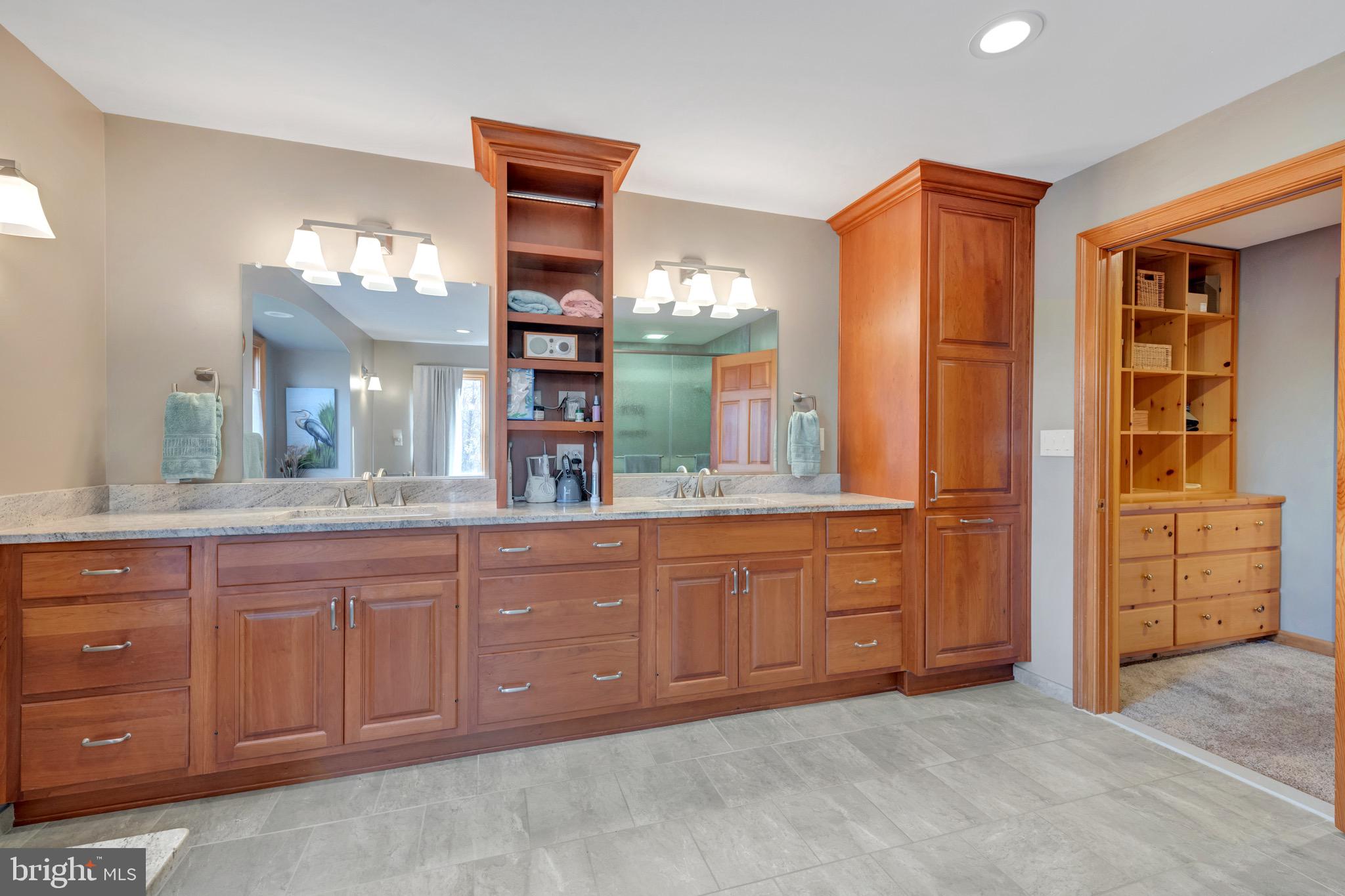 TRIADELPHIA WOODS - Residential