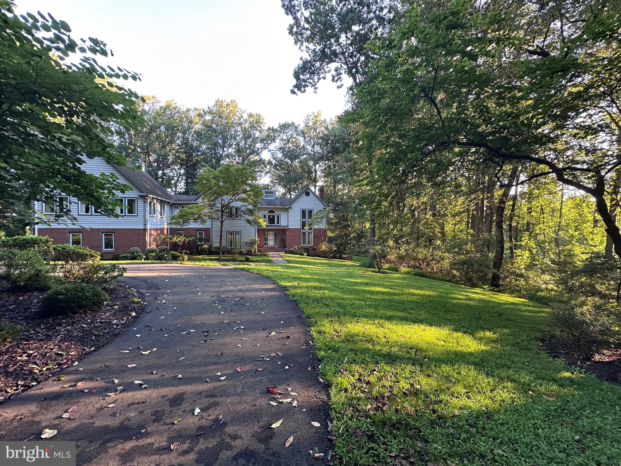 12652 GOLDEN OAK DRIVE