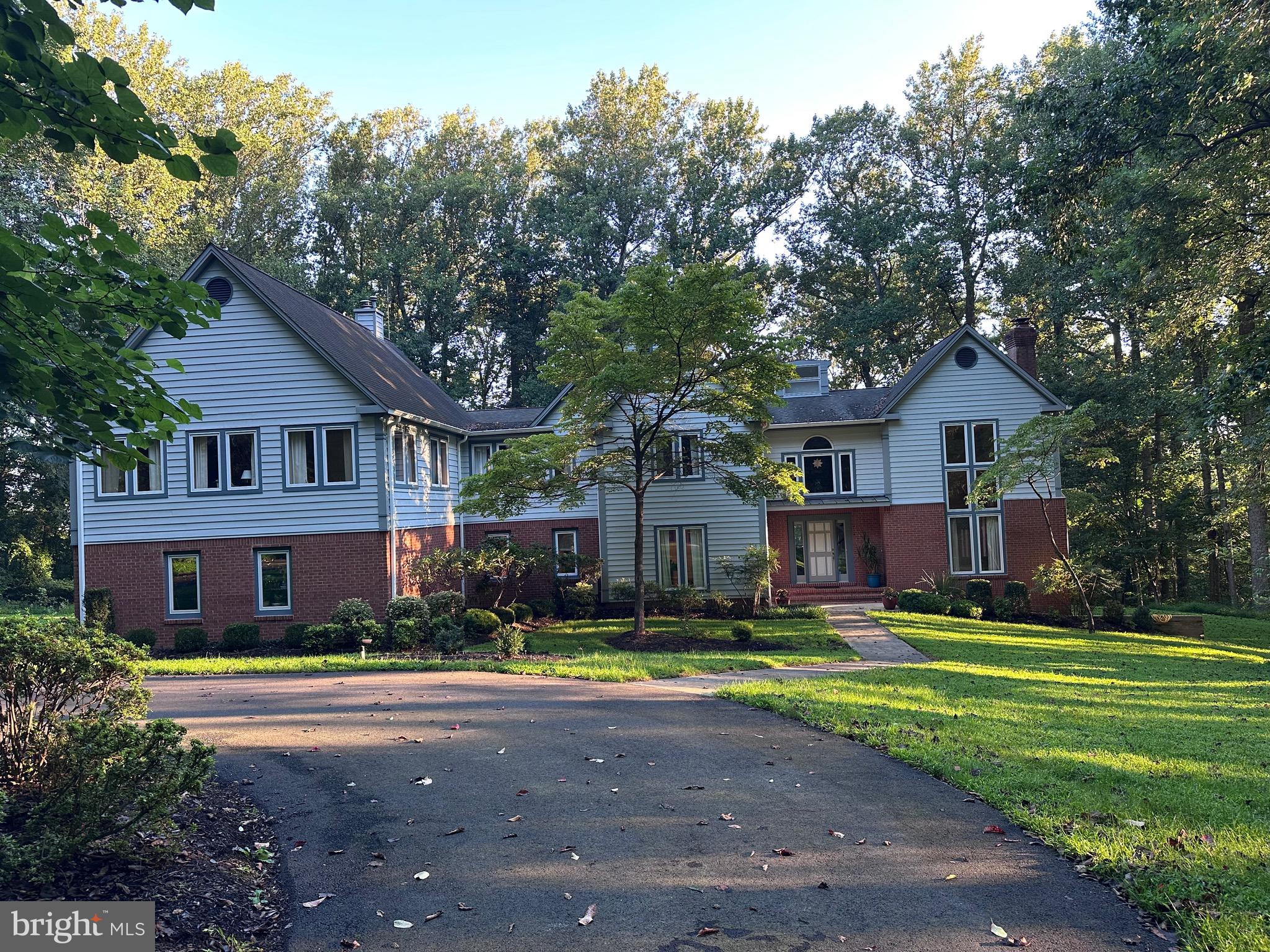 12652 GOLDEN OAK DRIVE