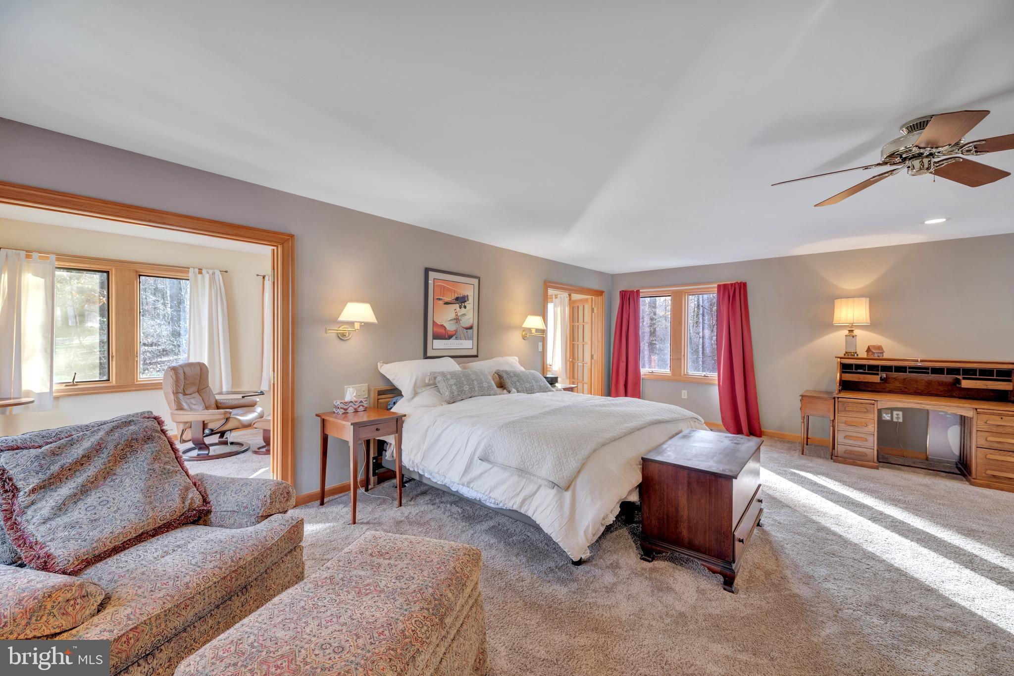 TRIADELPHIA WOODS - Residential