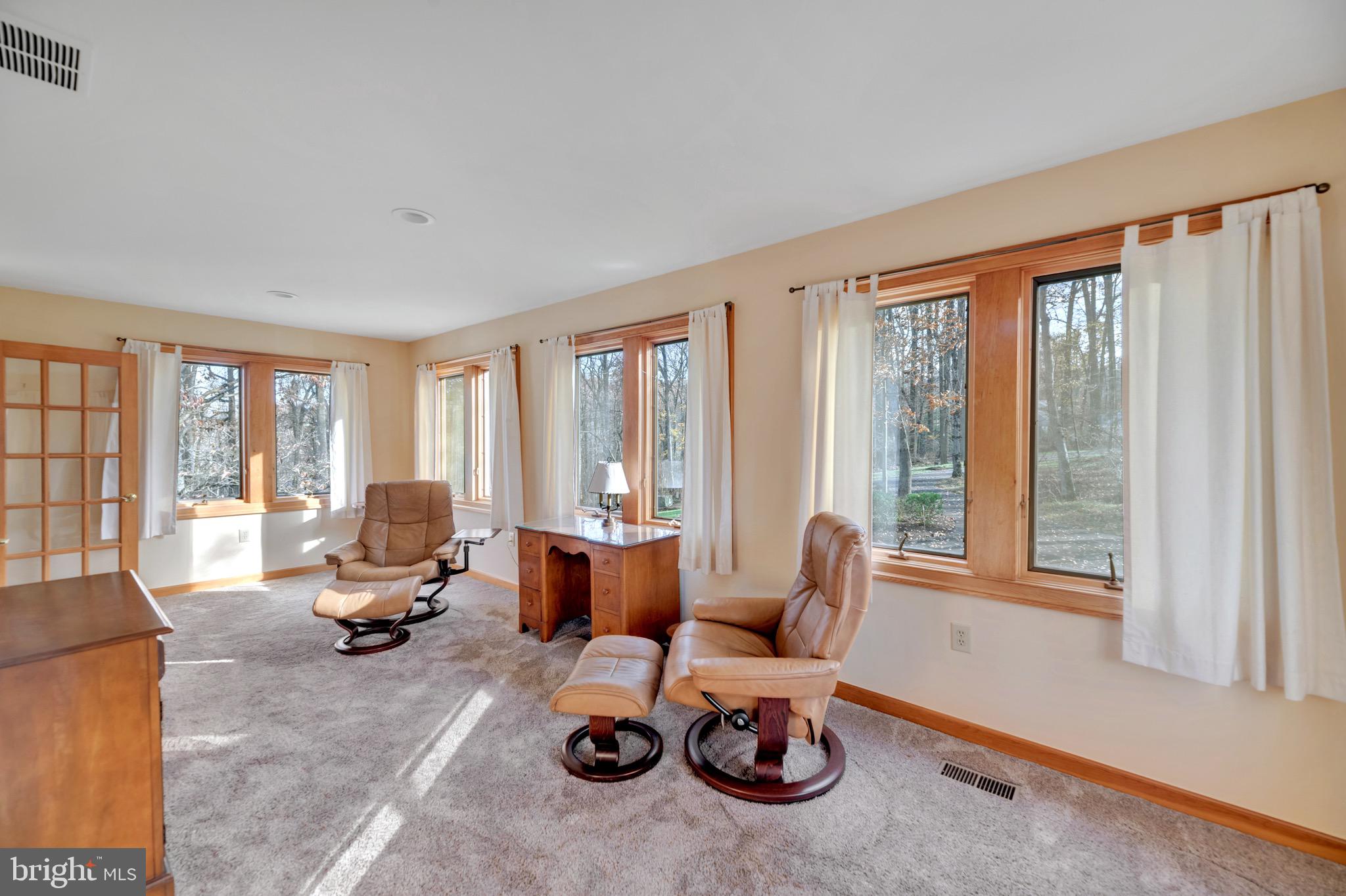 TRIADELPHIA WOODS - Residential