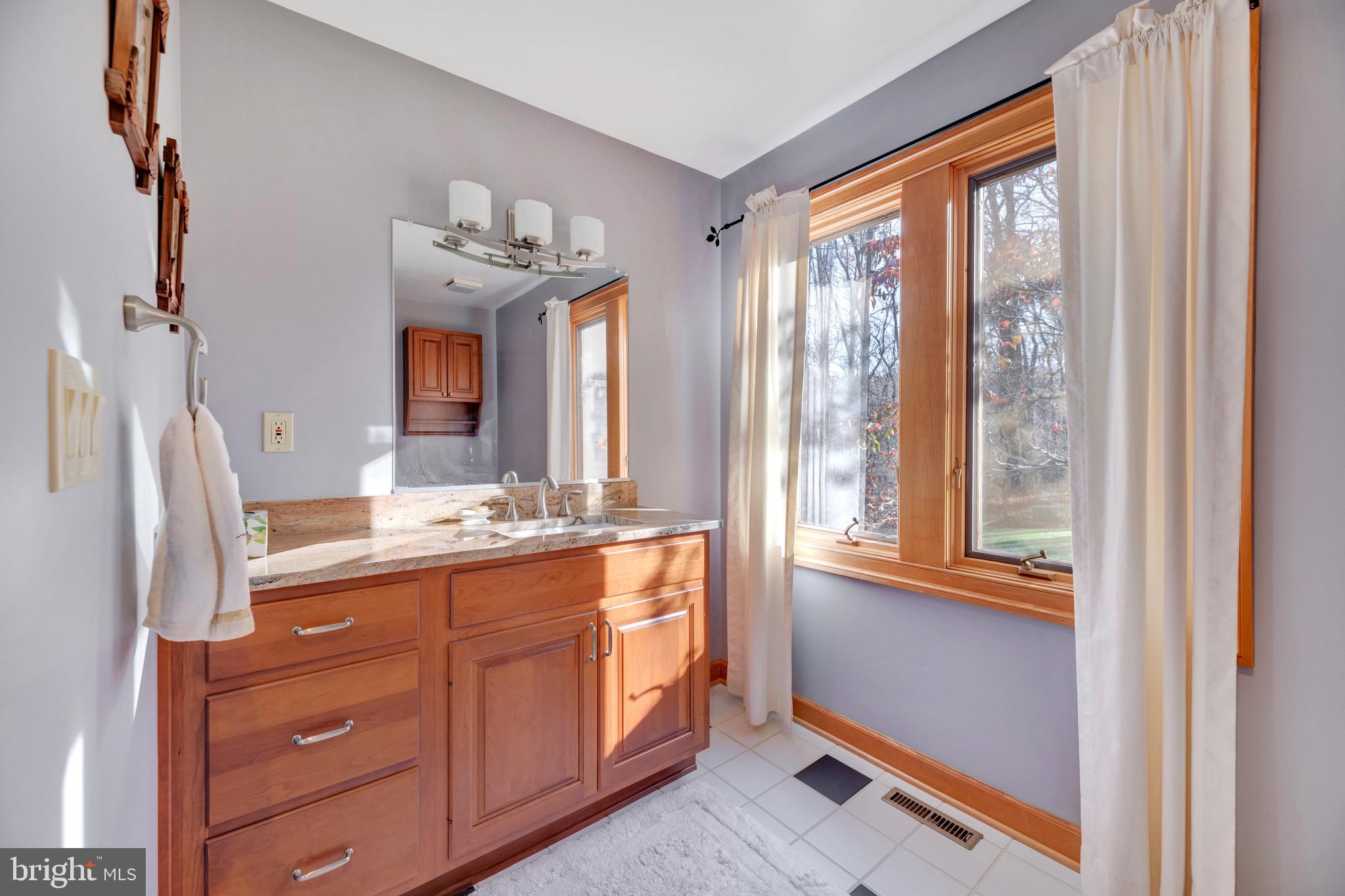 TRIADELPHIA WOODS - Residential