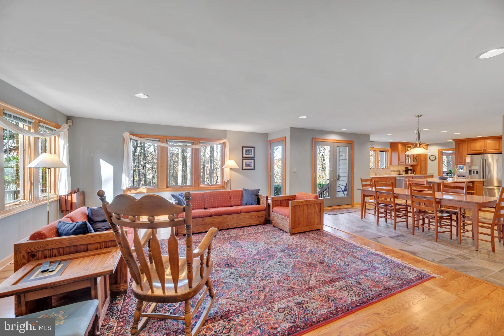 TRIADELPHIA WOODS - Residential