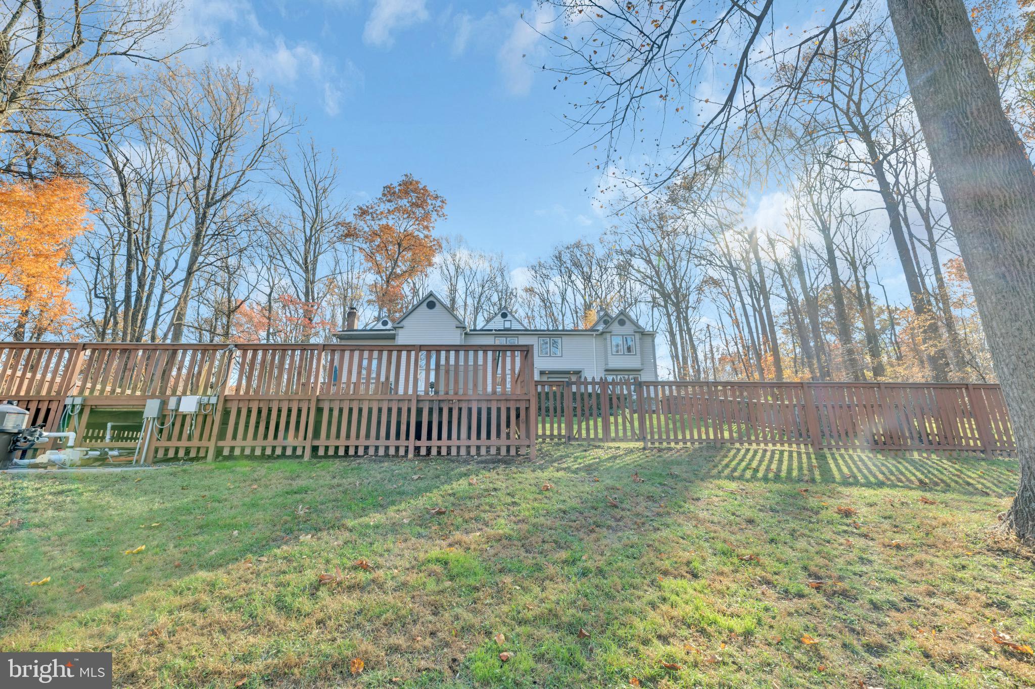 TRIADELPHIA WOODS - Residential