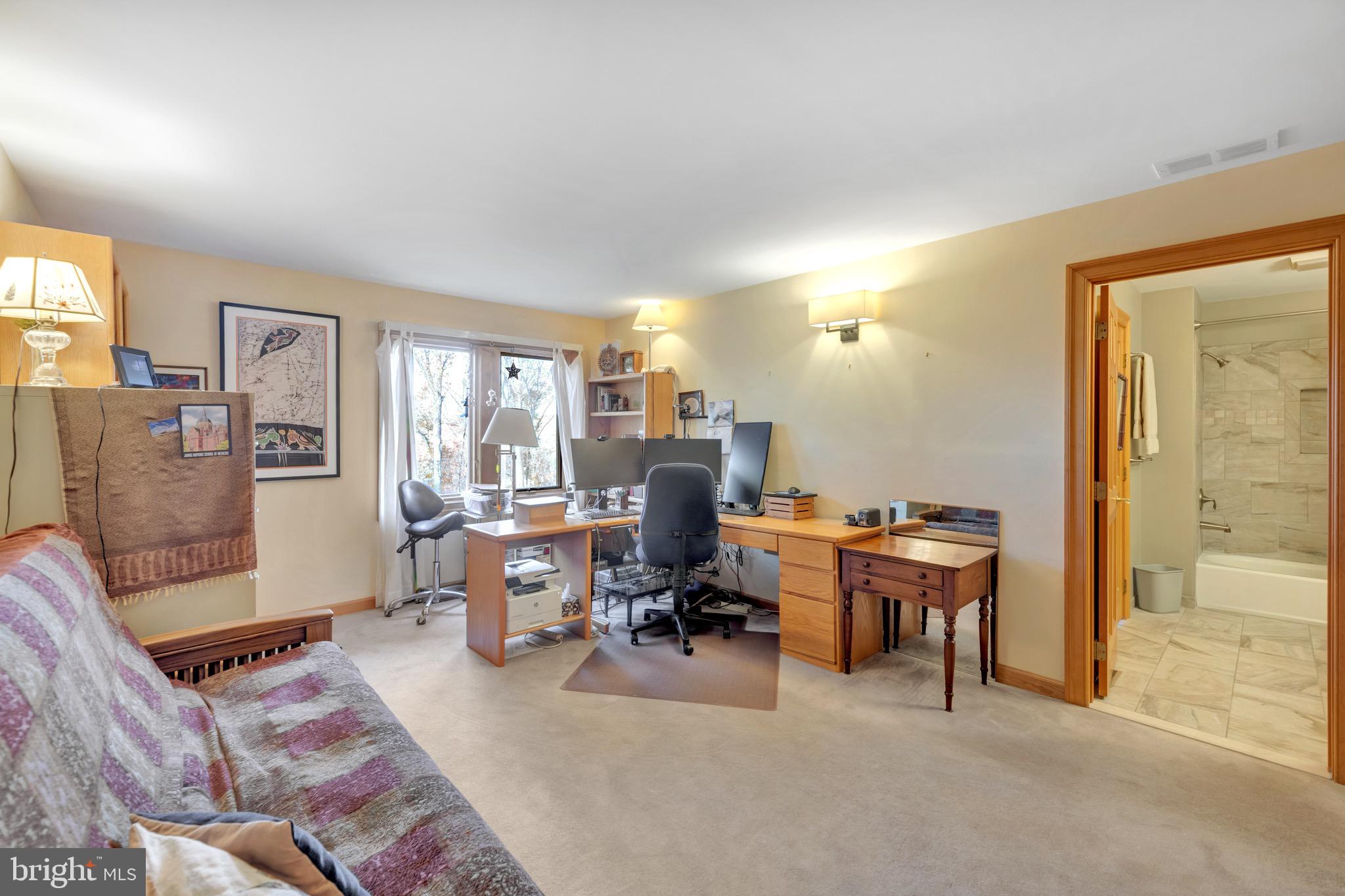 TRIADELPHIA WOODS - Residential