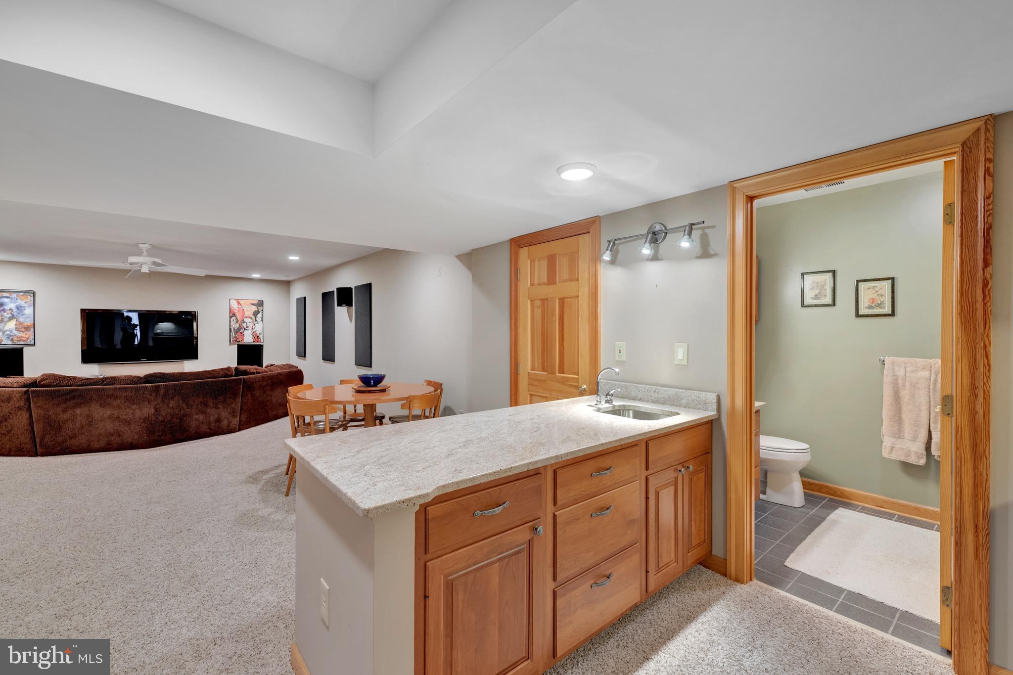 TRIADELPHIA WOODS - Residential