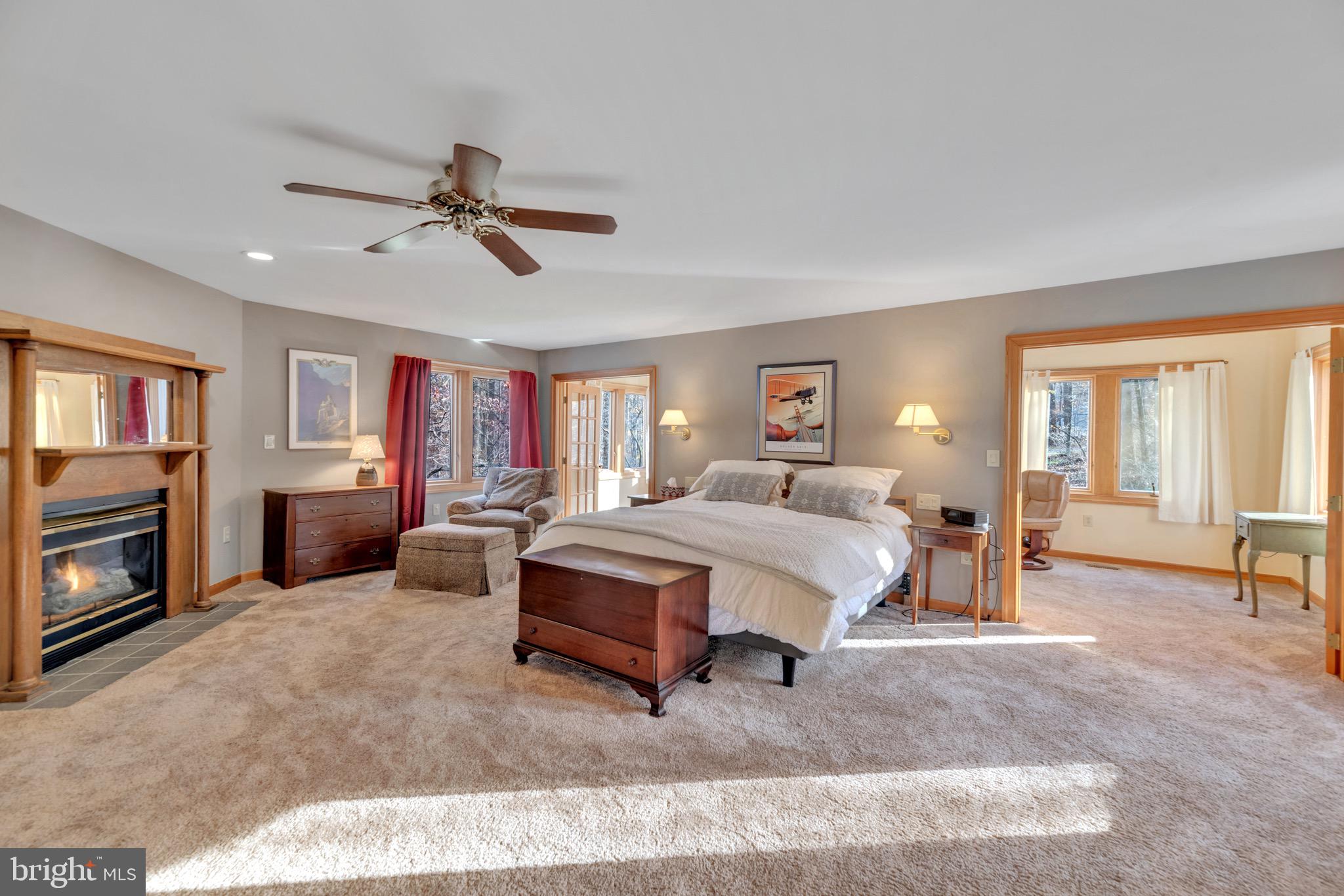 TRIADELPHIA WOODS - Residential