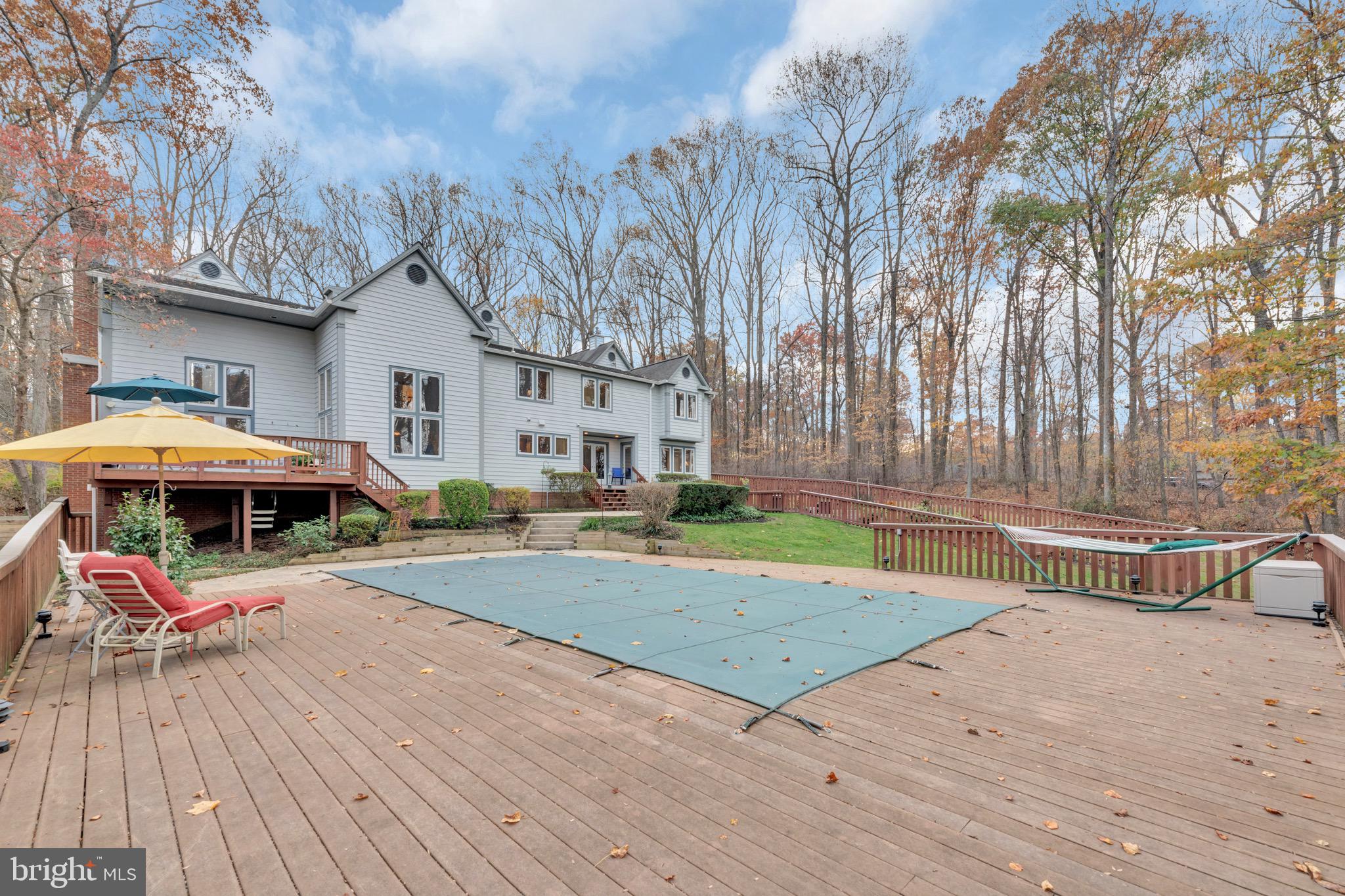 TRIADELPHIA WOODS - Residential