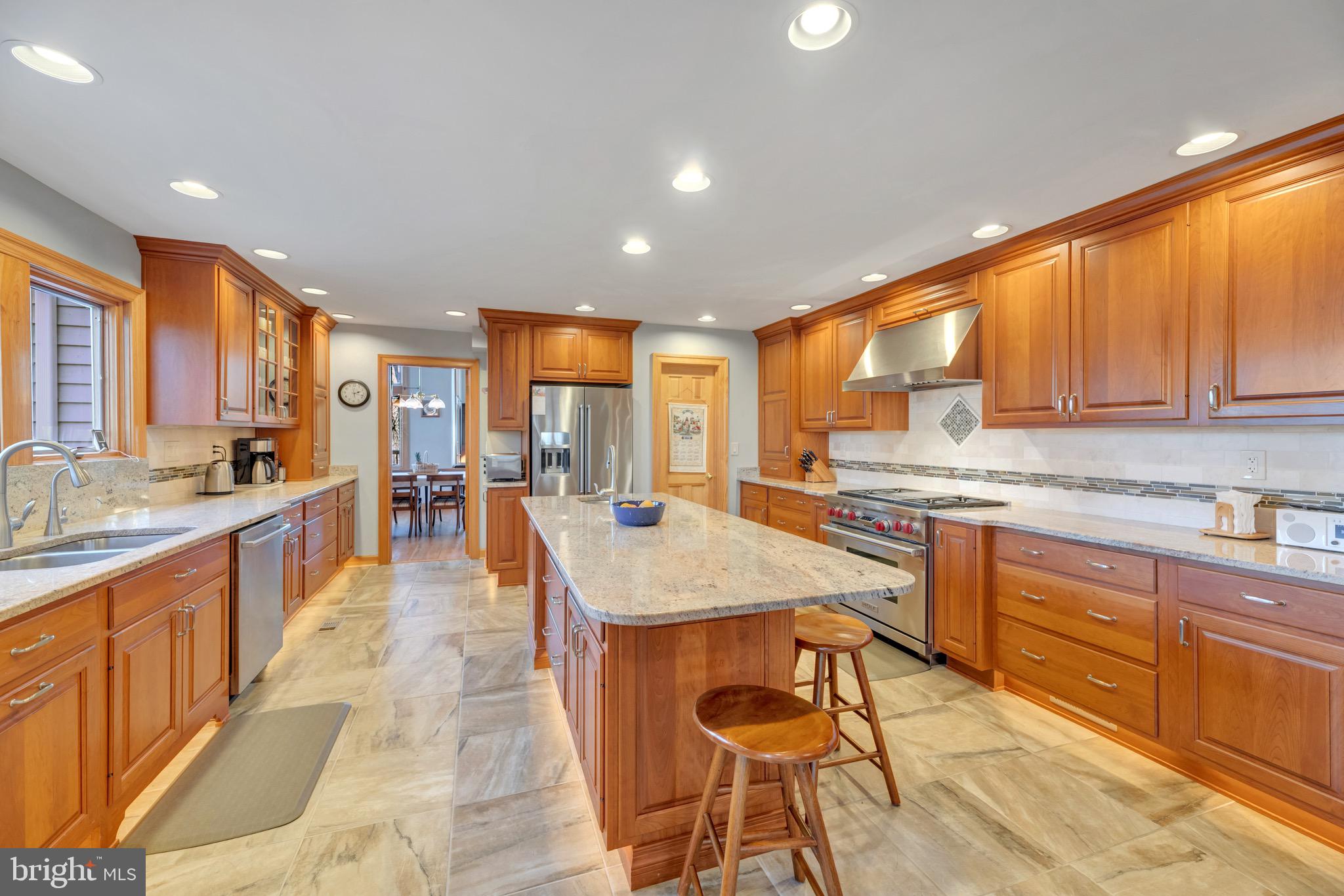 TRIADELPHIA WOODS - Residential