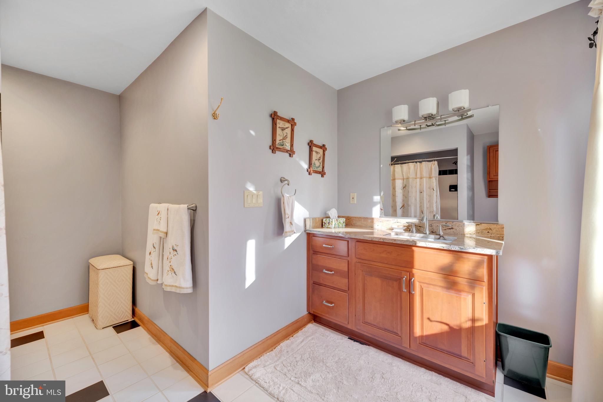 TRIADELPHIA WOODS - Residential