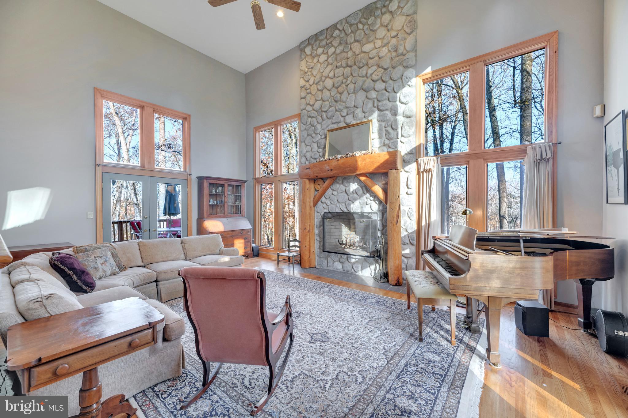 TRIADELPHIA WOODS - Residential