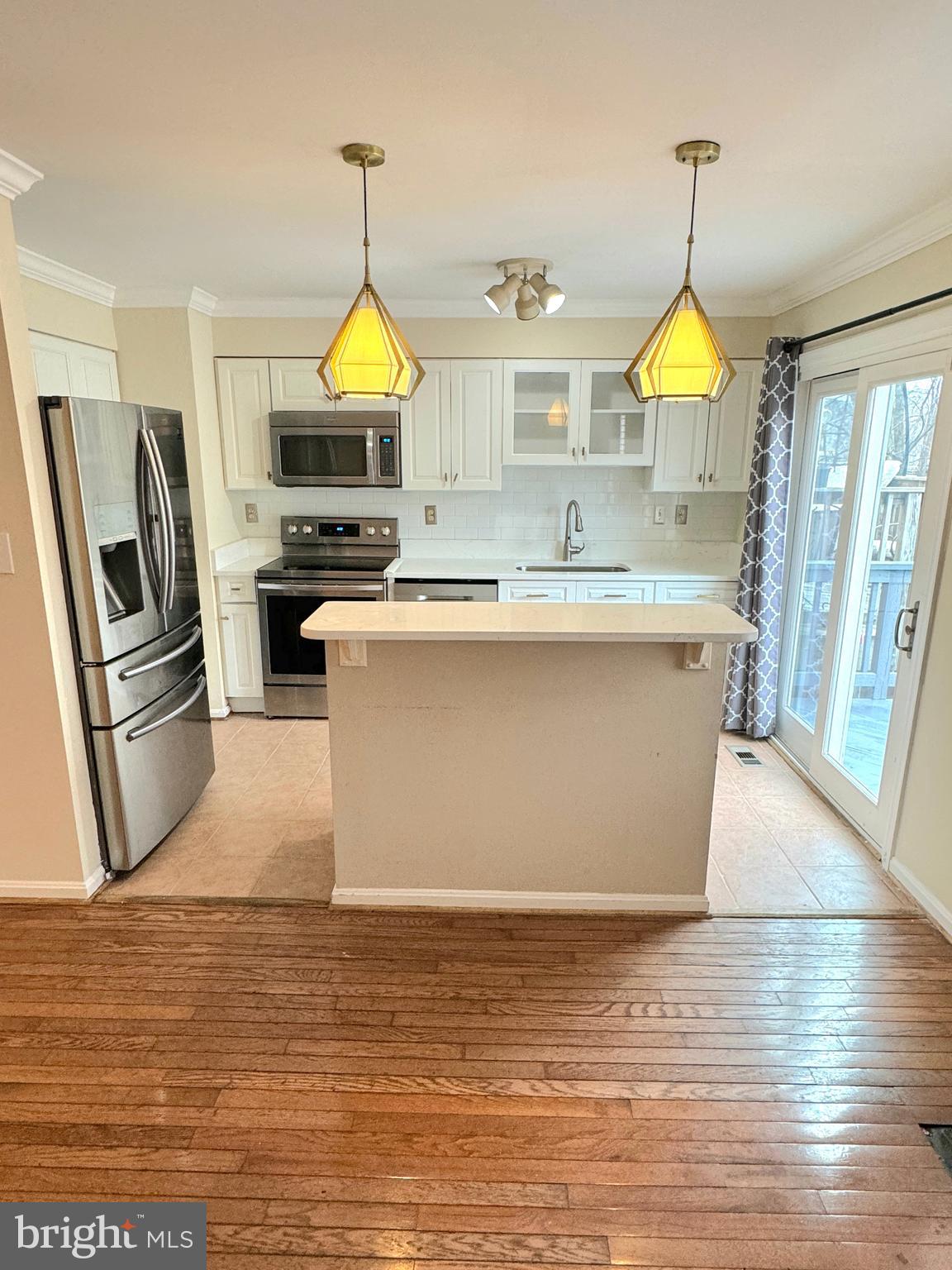 CALVERTON - Residential Lease