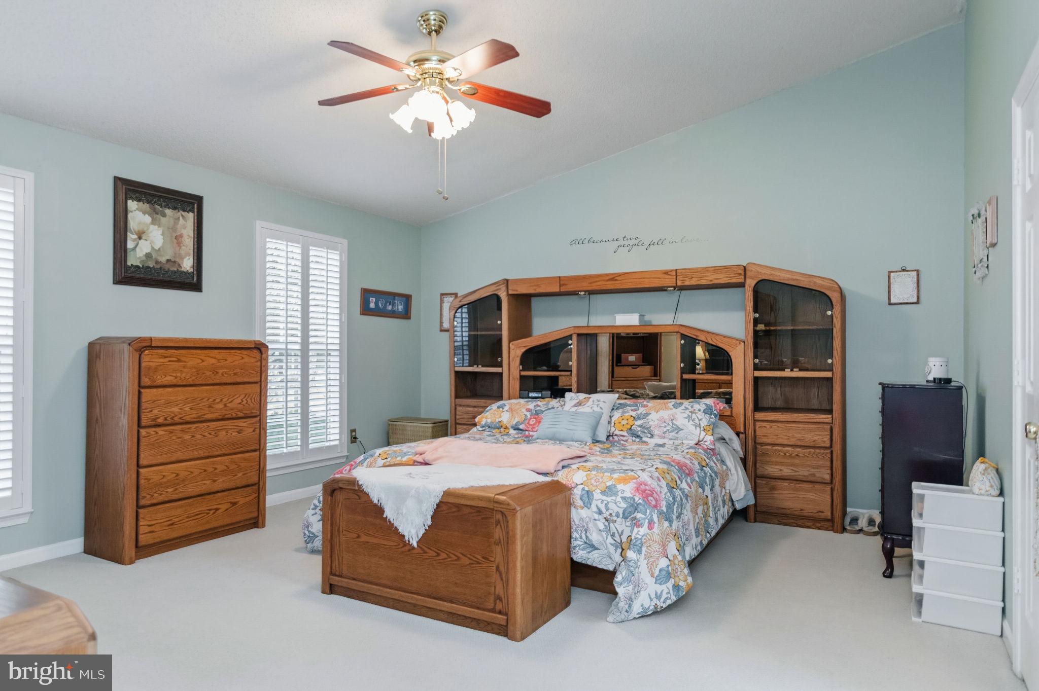 TWIN OAKS FARM - Residential