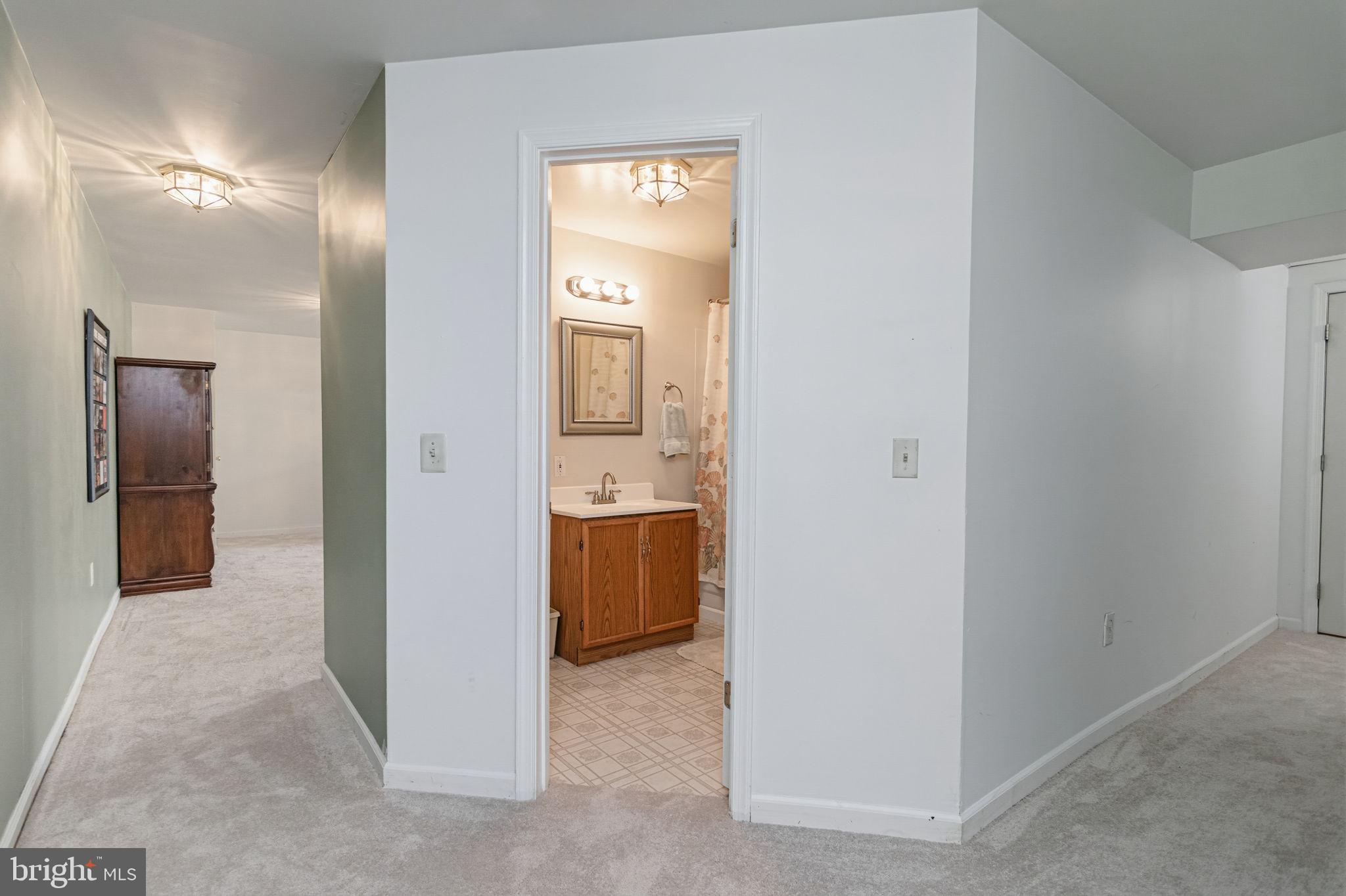 TWIN OAKS FARM - Residential