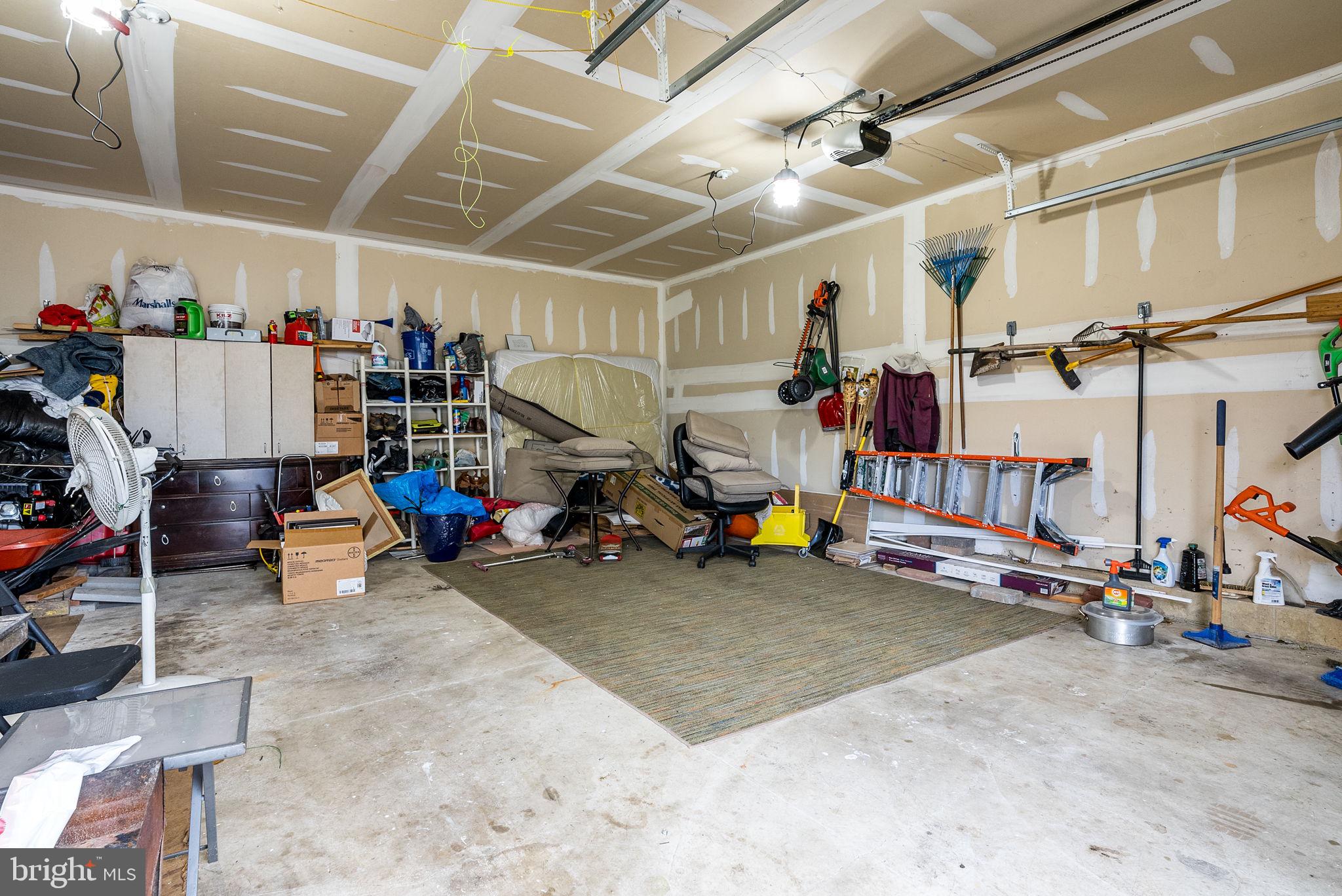 BUSTLETON - Residential