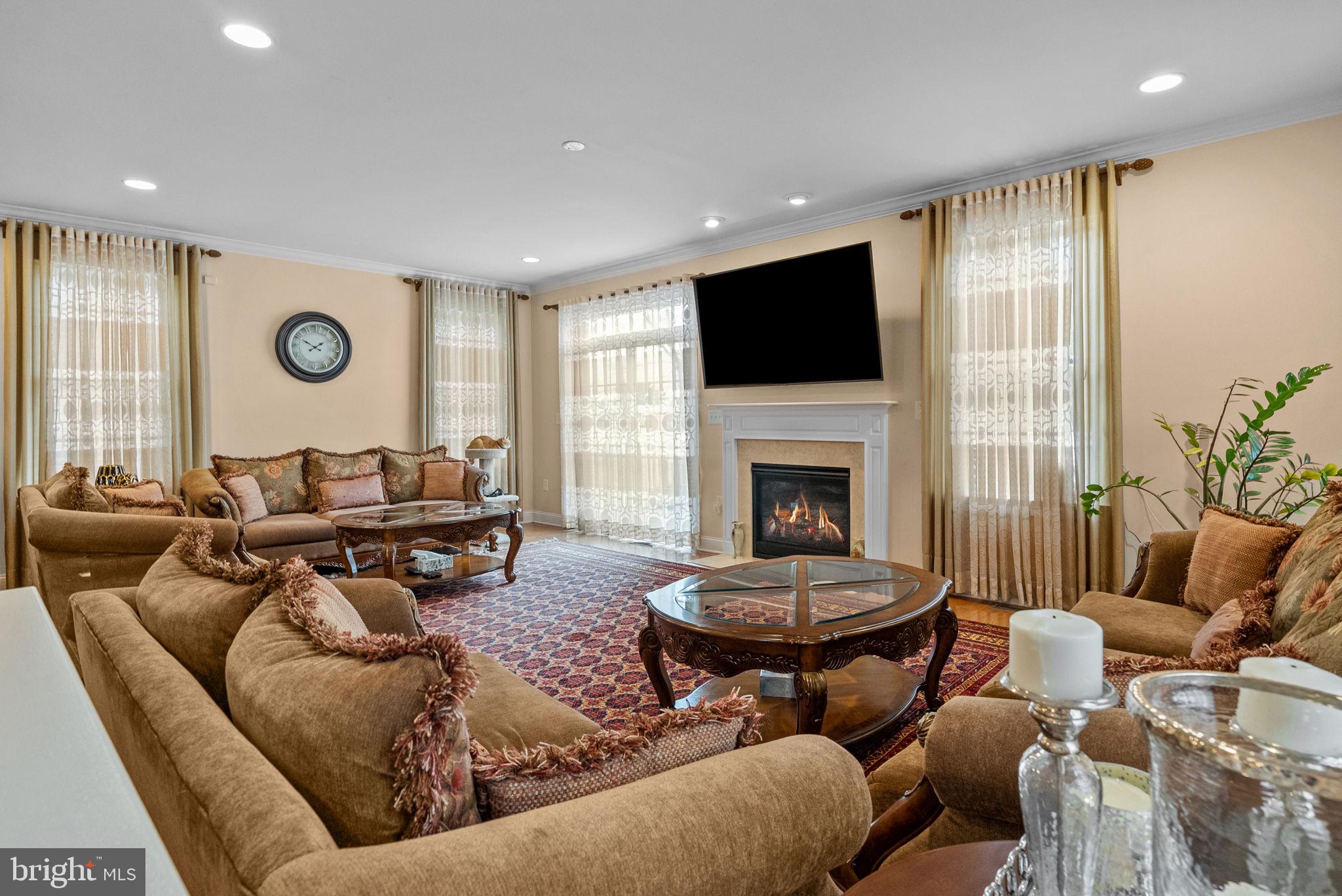 BUSTLETON - Residential